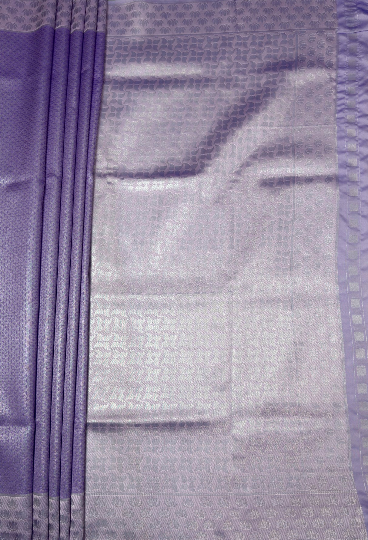 MIMOSA Violet Kanjivaram Art Silk Saree β pallu and zari work detail