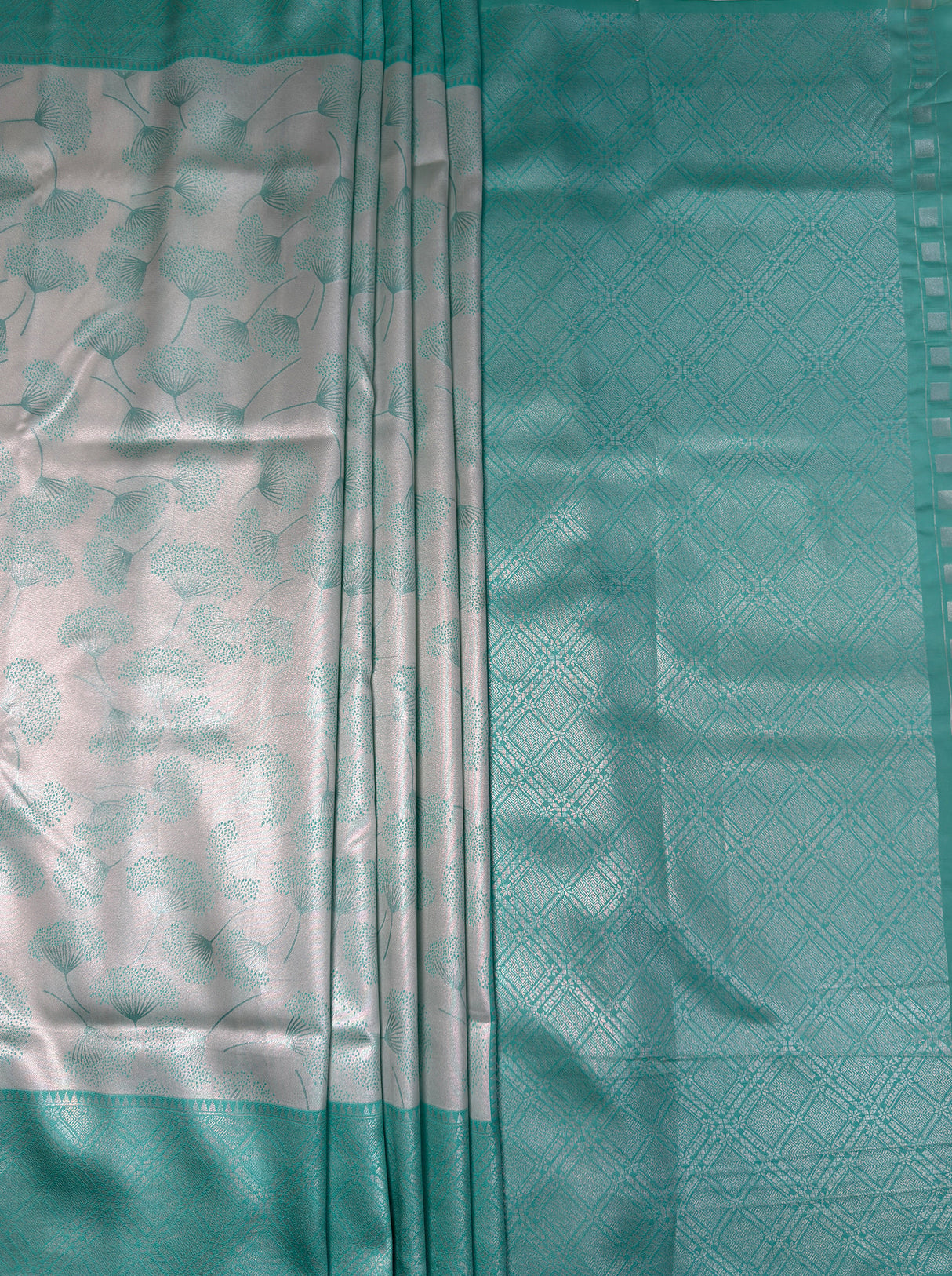 MIMOSA Rama Kanjivaram Art Silk Saree β pallu and zari work detail