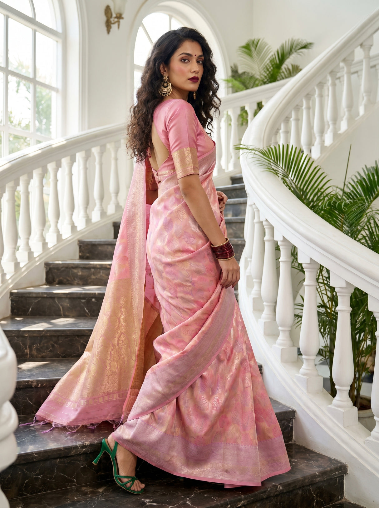MIMOSA Pink Kanjivaram Art Silk Saree β Close-up of Body Fabric and Pattern