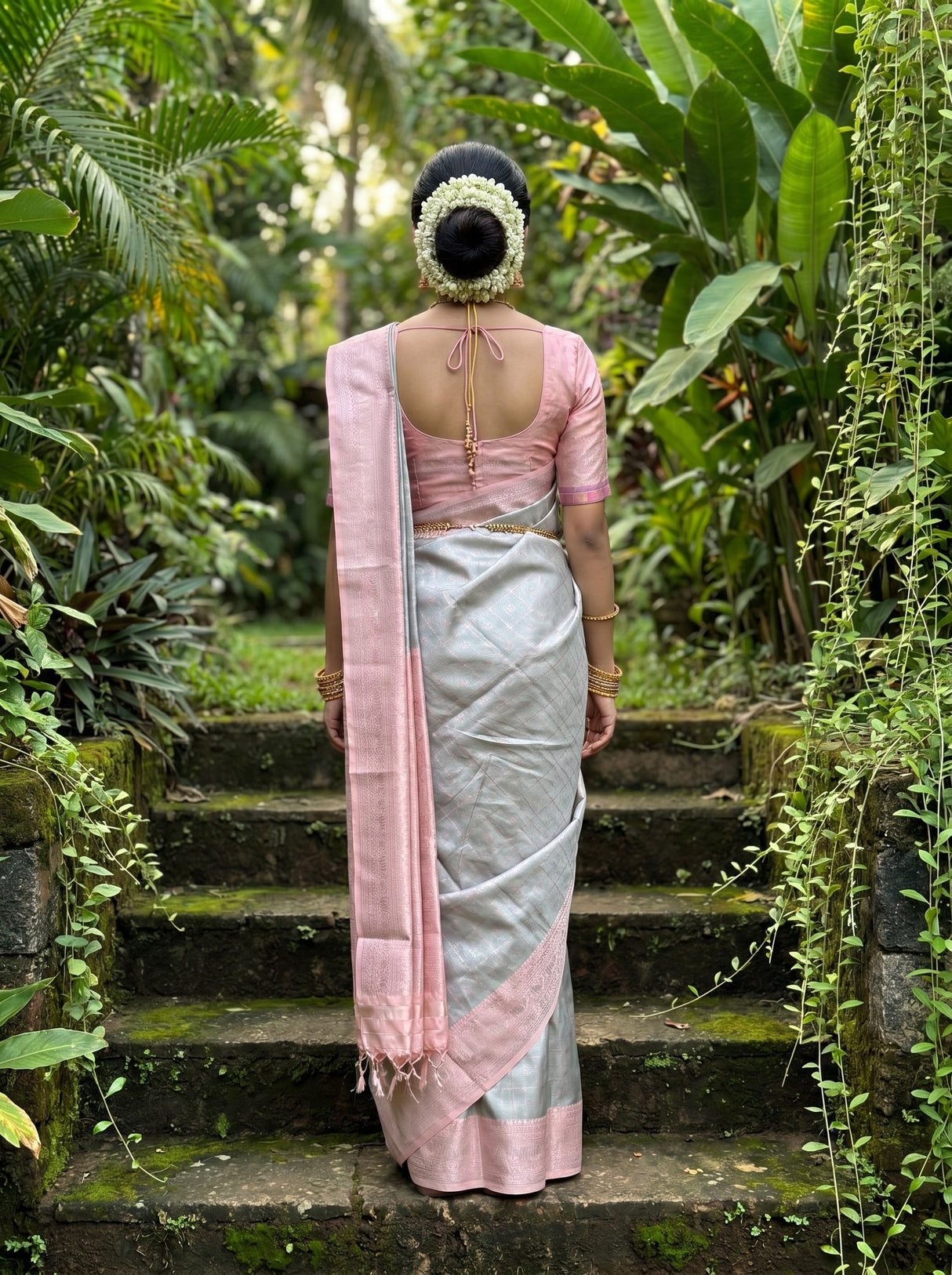 MIMOSA Grey Kanjivaram Art Silk Saree β Close-up of Face and Jewelry