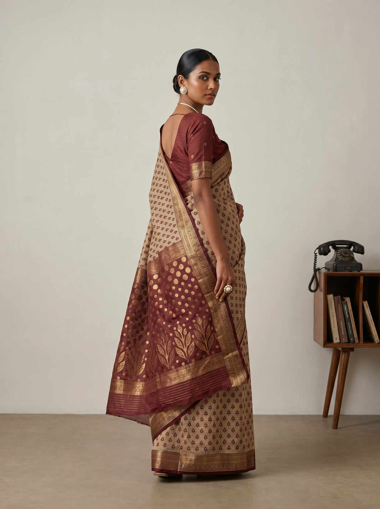 MIMOSA Maroon Banarasi Art Silk Saree β pose 9 styling detail