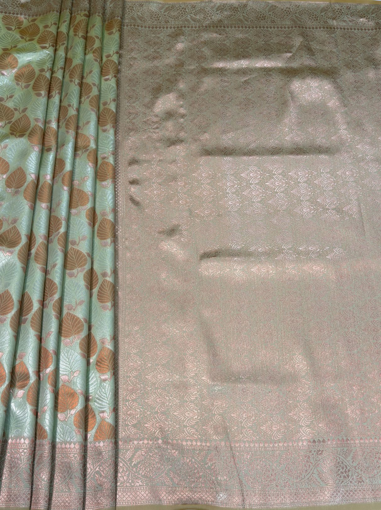 MIMOSA Olive Kanjivaram Art Silk Saree β pallu and zari work detail