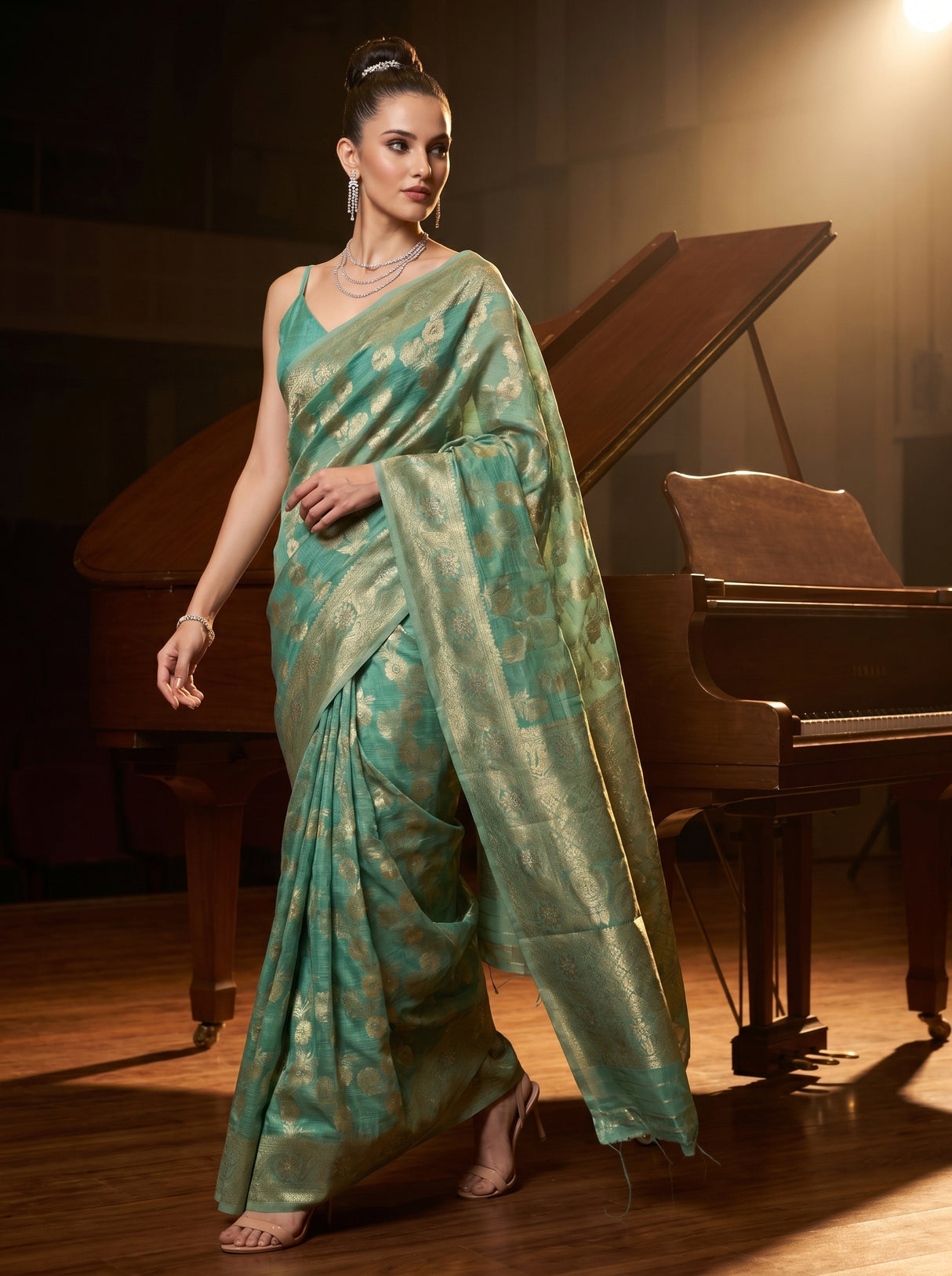 MIMOSA Rama Banarasi Linen Saree β pose 7 styling detail