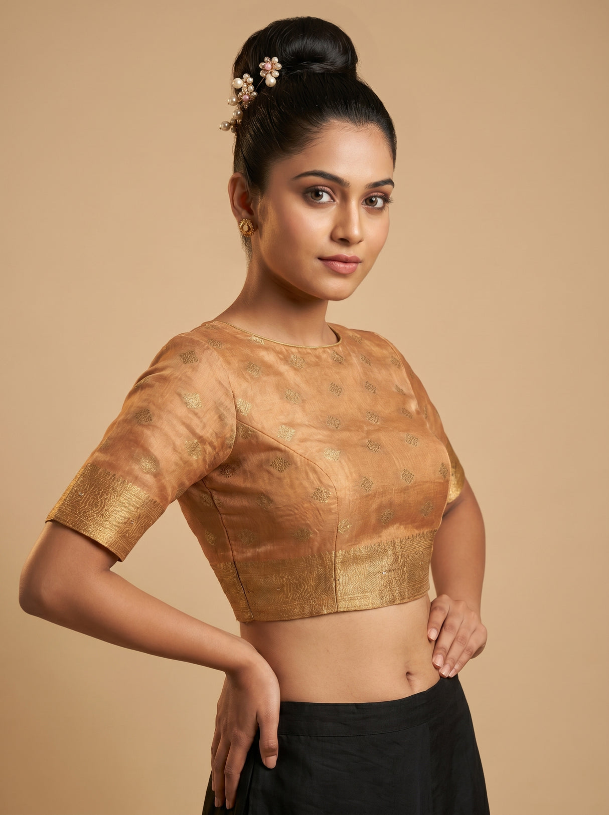 MIMOSA Peach Banarasi Art Silk Saree β blouse close-up
