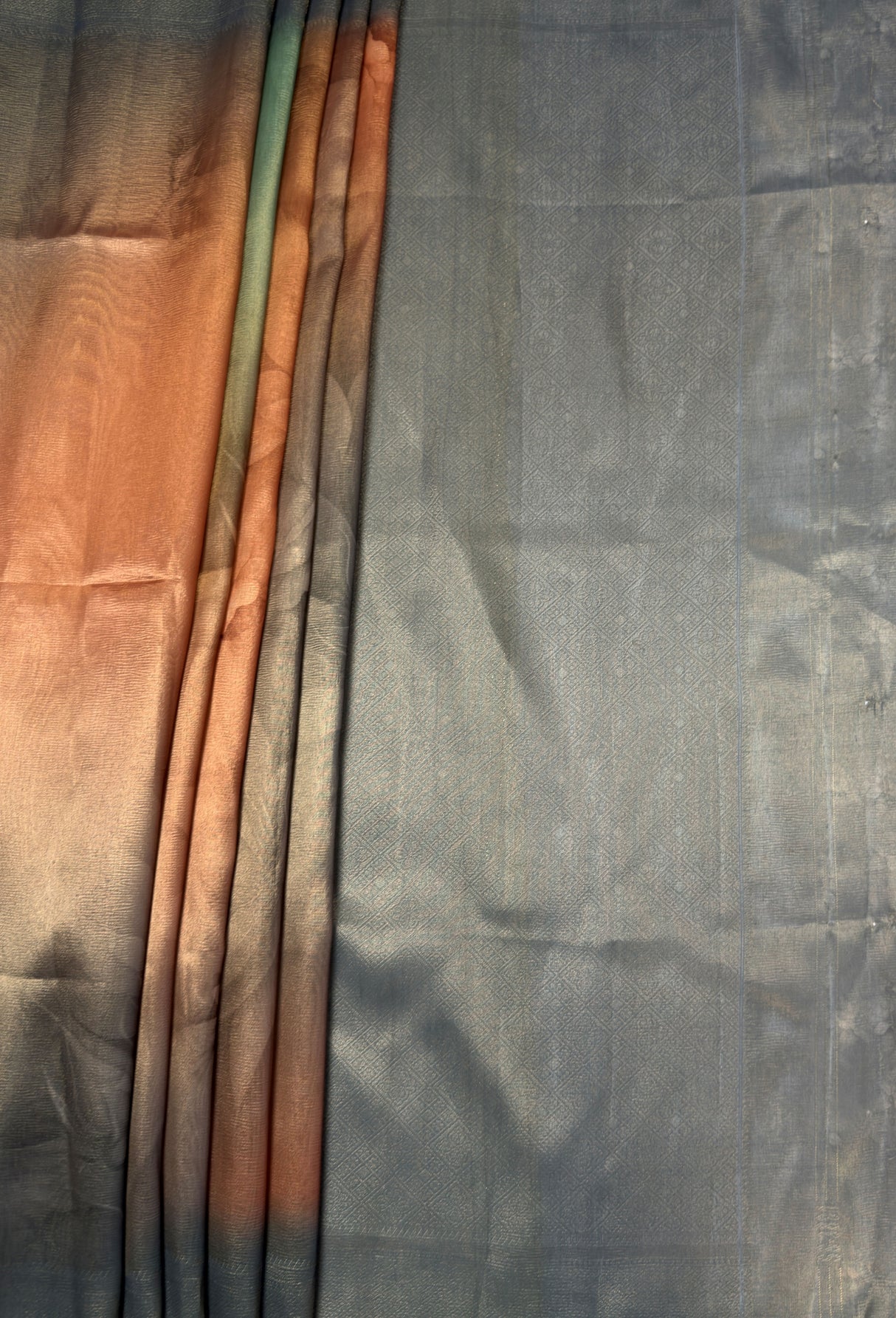 MIMOSA Grey Banarasi Art Silk Saree β pallu and zari work detail