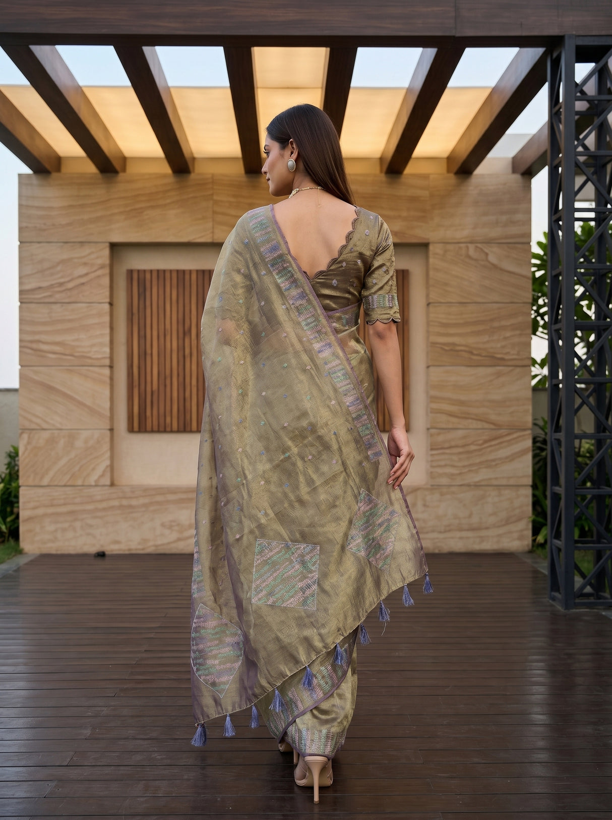 MIMOSA Magenta Saree Saree — pose 2 styling detail