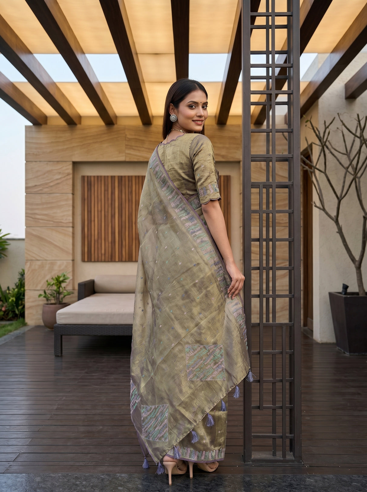 MIMOSA Magenta Saree Saree — pose 7 styling detail