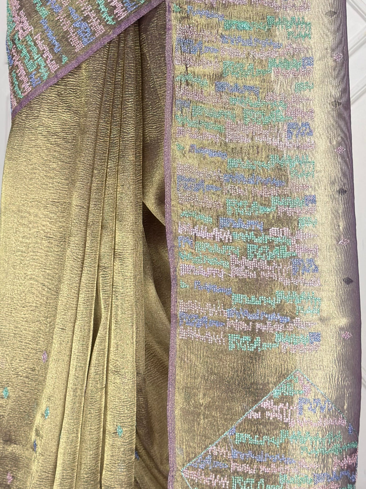 MIMOSA Magenta Saree Saree — fleets shot full lifestyle