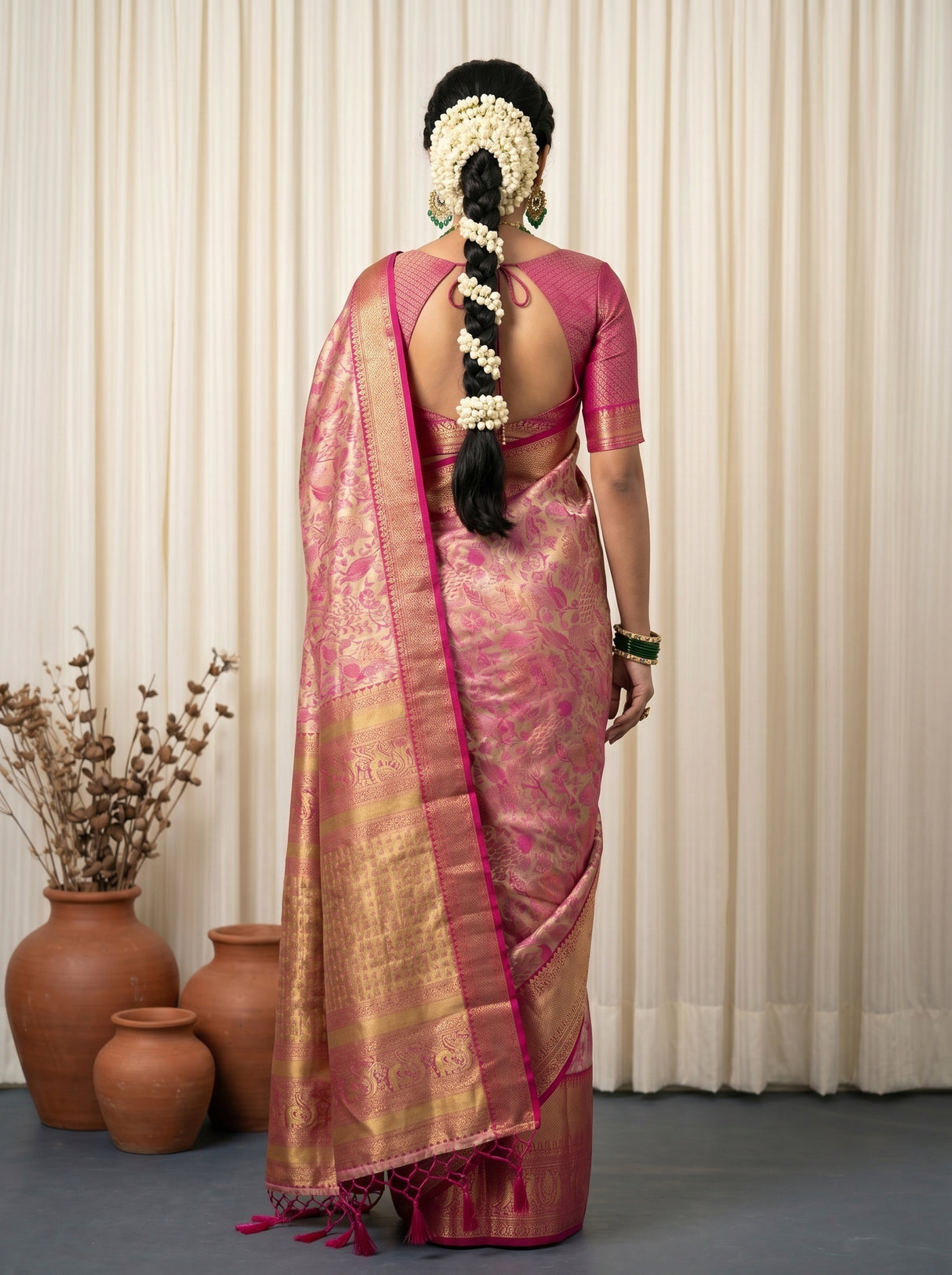 MIMOSA Saree Saree — pose 2 styling detail