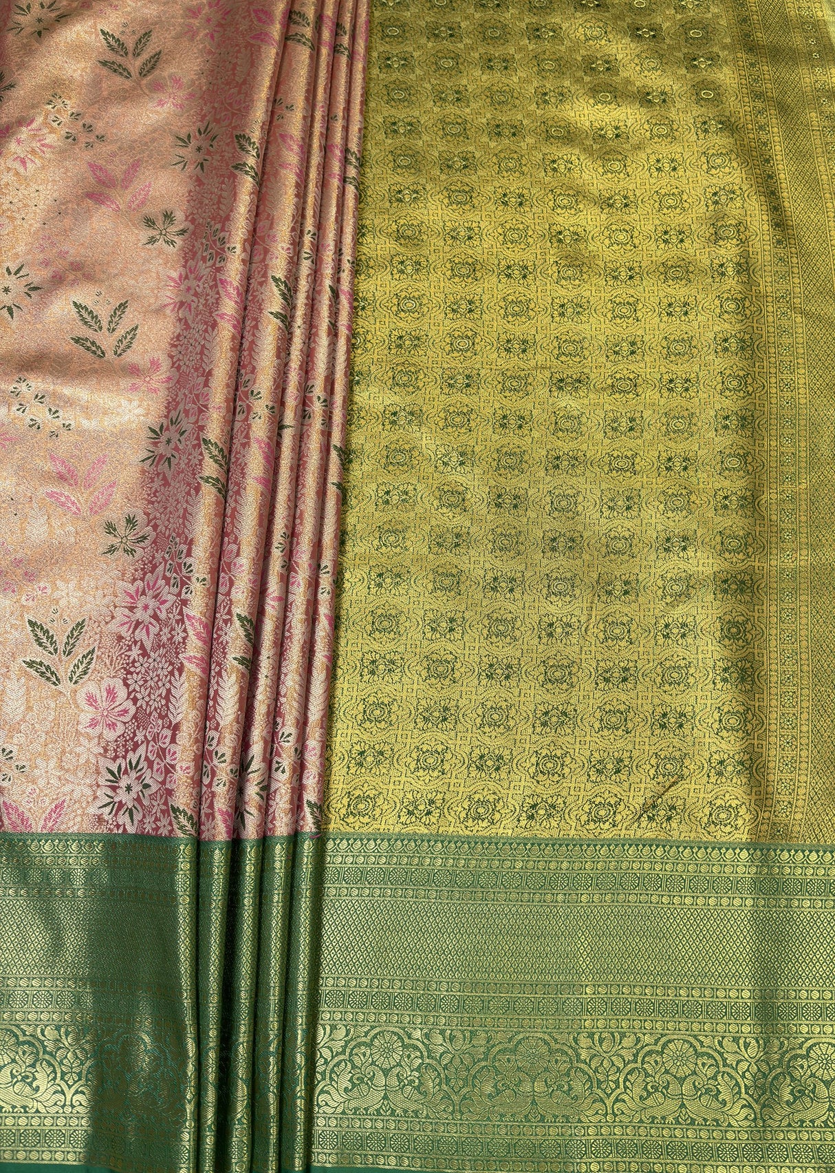 MIMOSA Saree Saree β pallu and zari work detail
