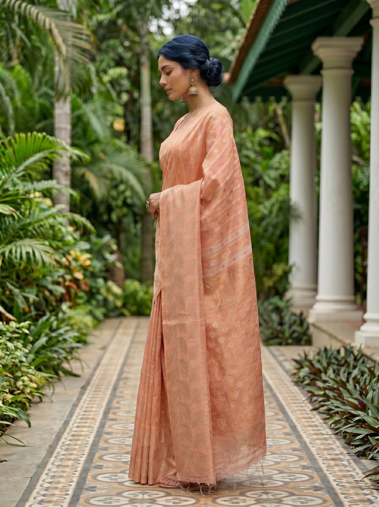 MIMOSA Pink Banarasi Art Silk Saree — Close-up of saree body and ring