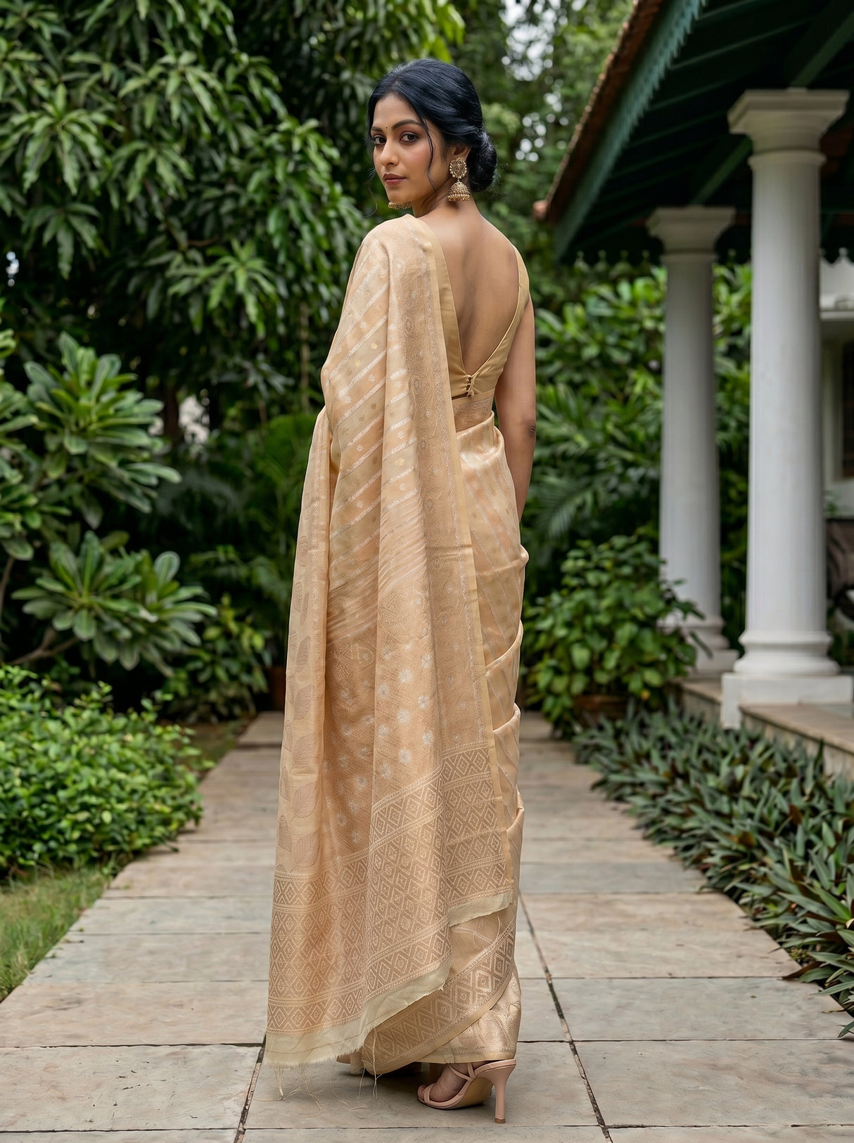 MIMOSA Tussar Banarasi Saree — pose 7 styling detail