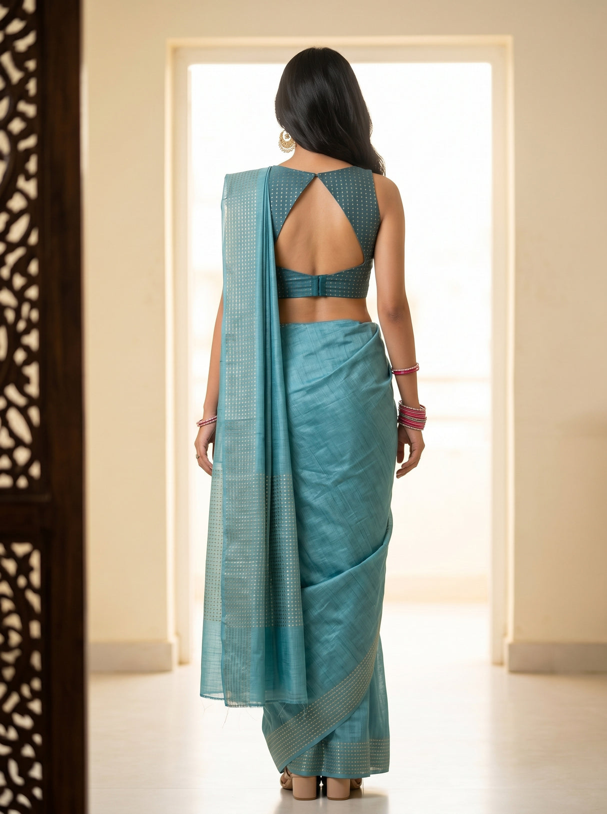 MIMOSA Saree Saree — pose 2 styling detail