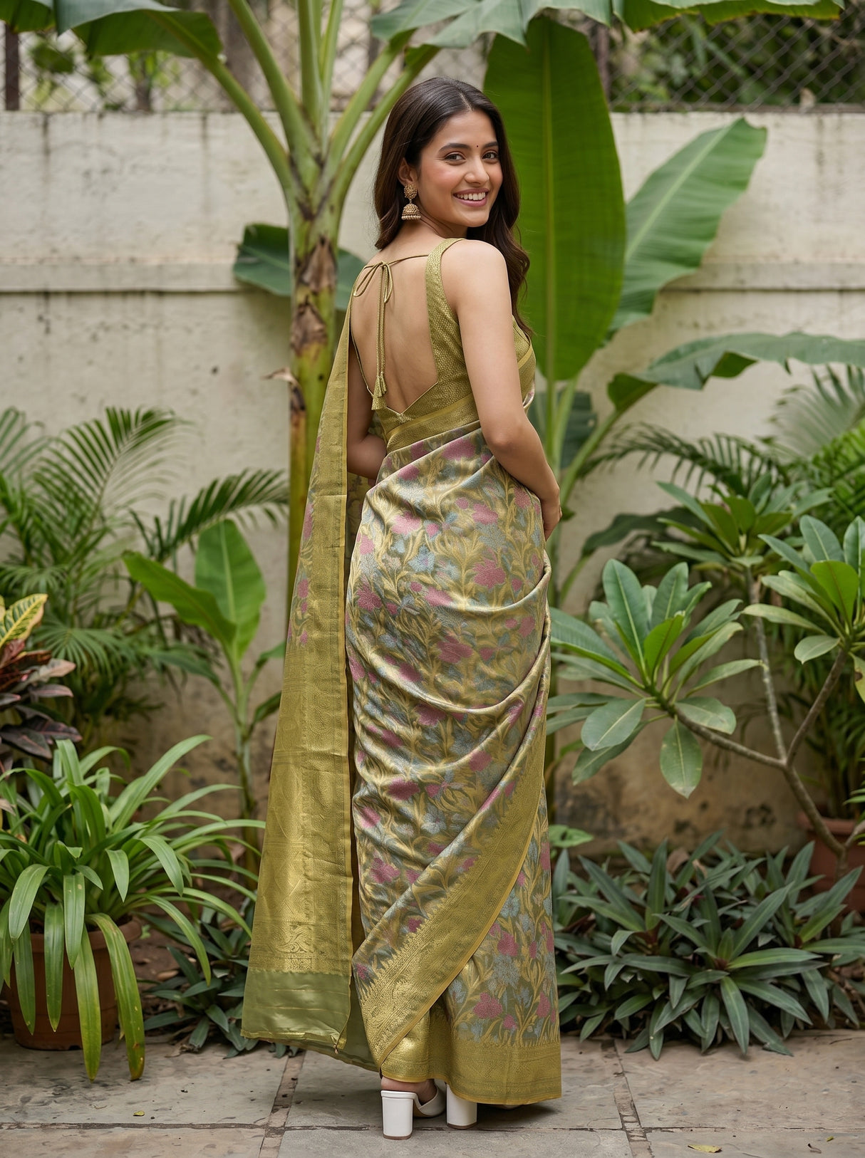 MIMOSA Saree Saree — pose 7 styling detail