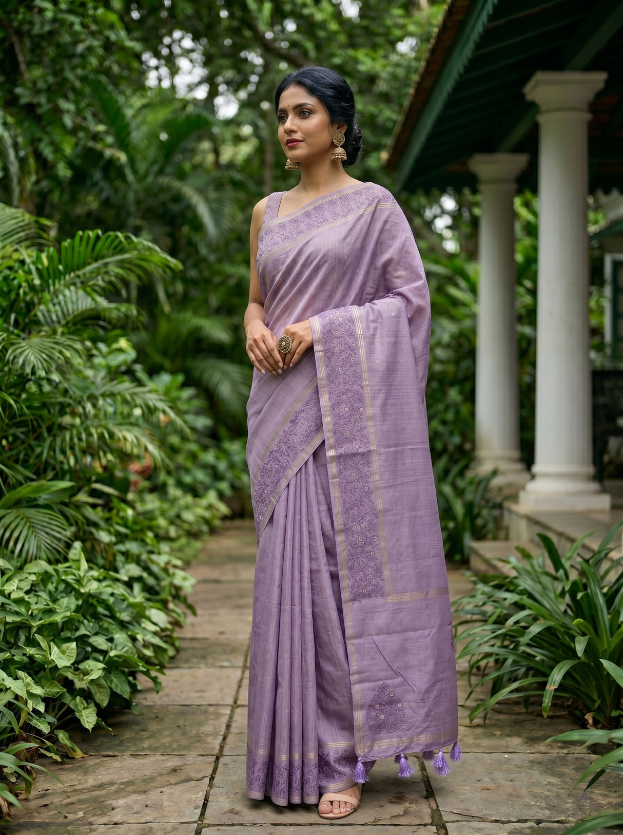 MIMOSA Violet Saree Saree — pose 3 styling detail