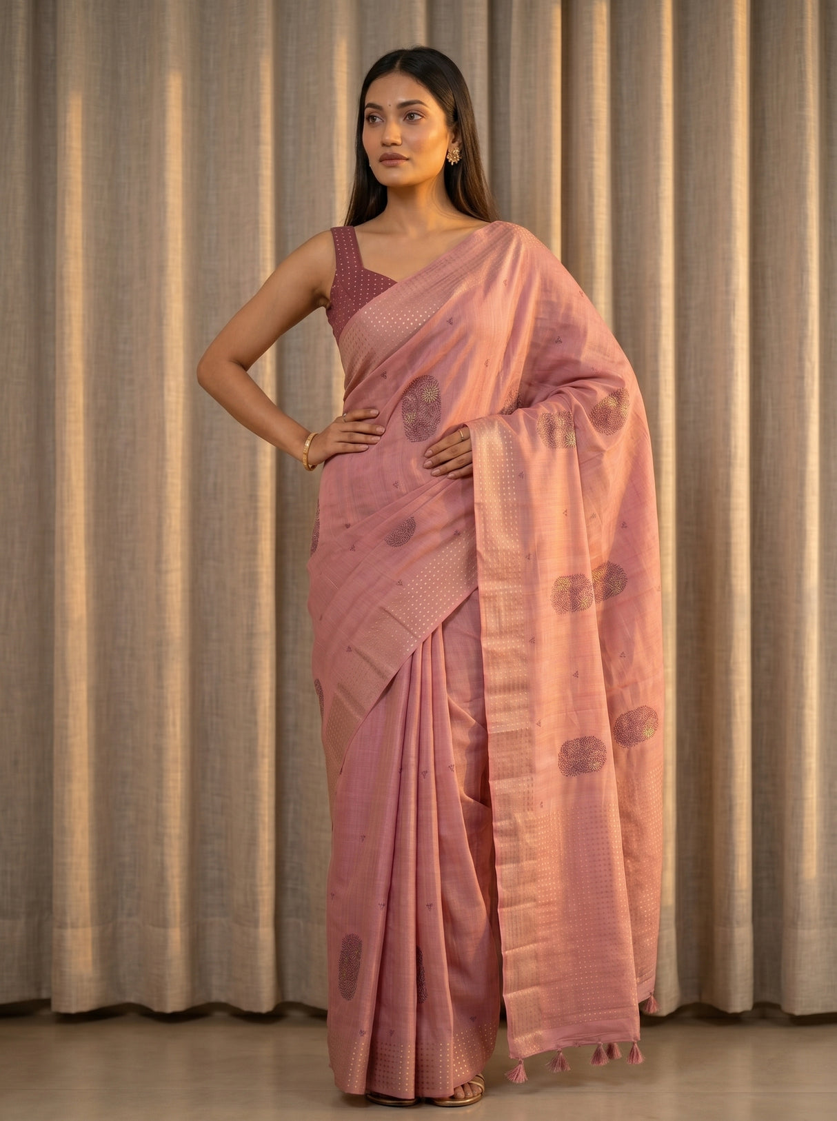 MIMOSA Saree Saree — pose 4 styling detail
