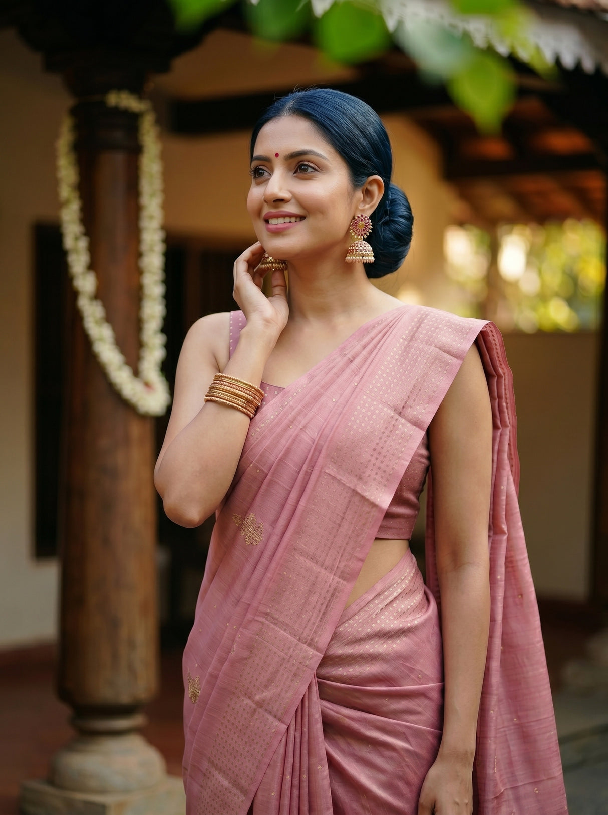 MIMOSA Saree Saree — pose 10 styling detail