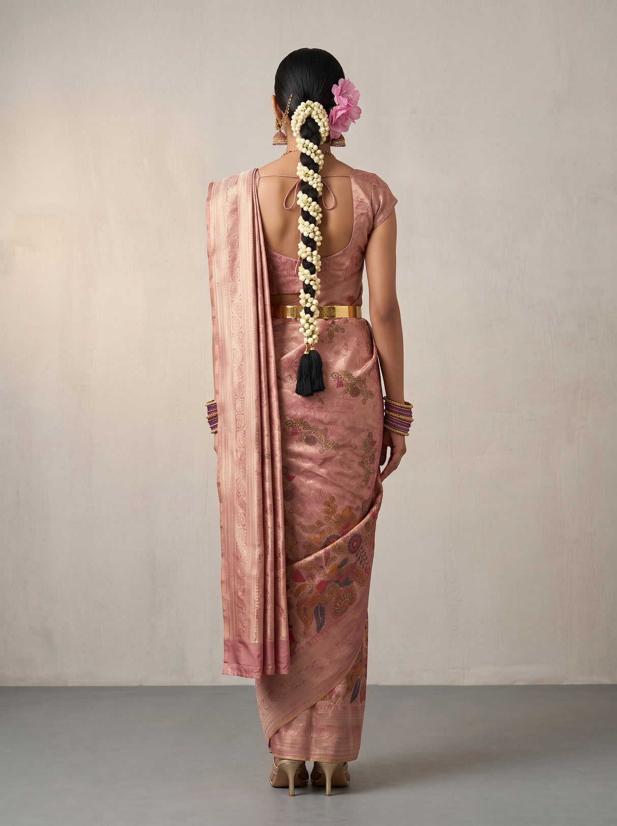 MIMOSA Saree Saree — pose 2 styling detail