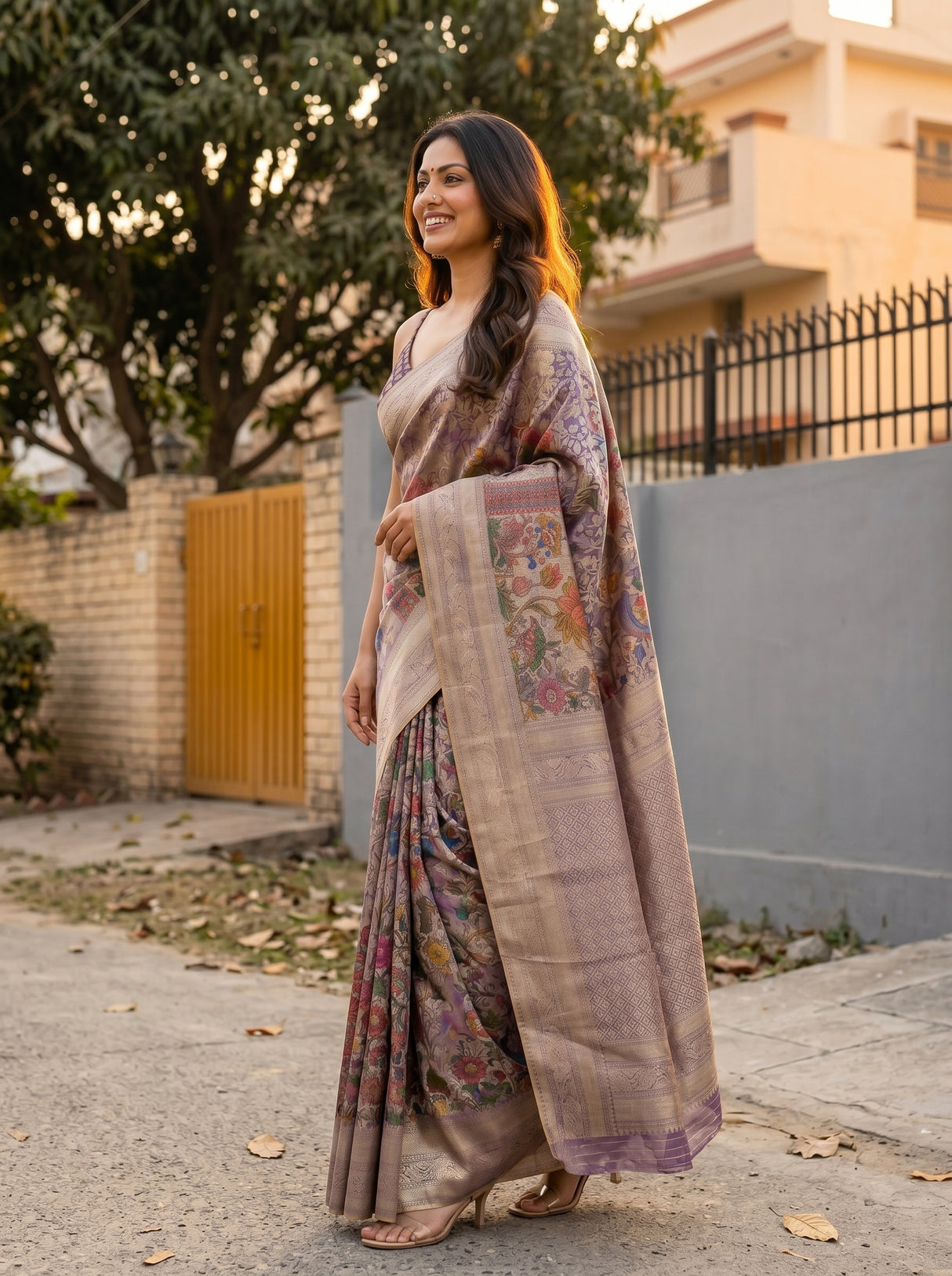 MIMOSA Saree Saree — pose 3 styling detail