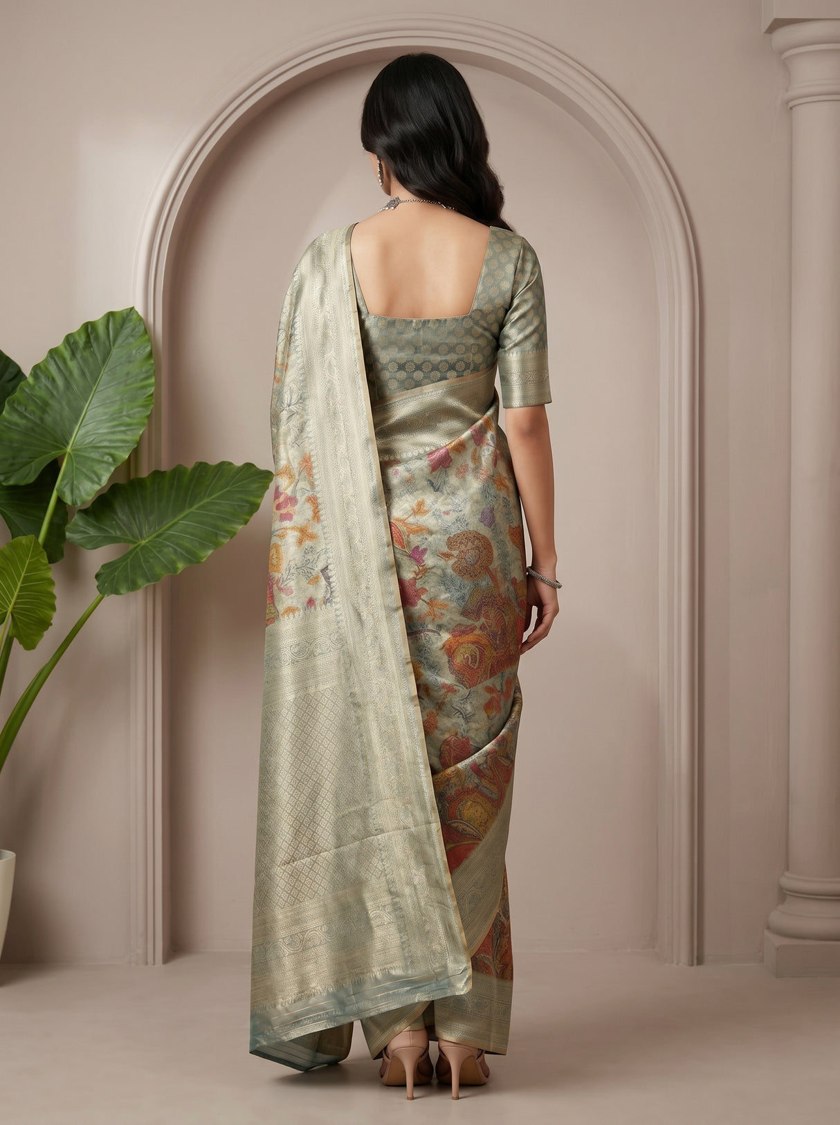 MIMOSA Saree Saree — pose 2 styling detail