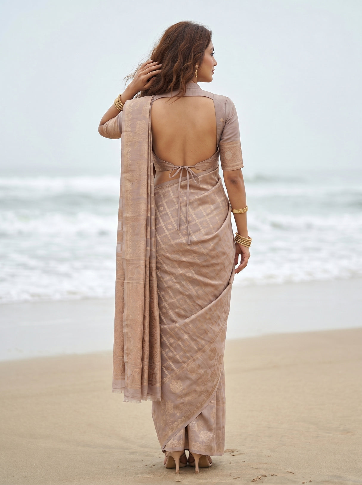 MIMOSA Saree Saree — pose 2 styling detail