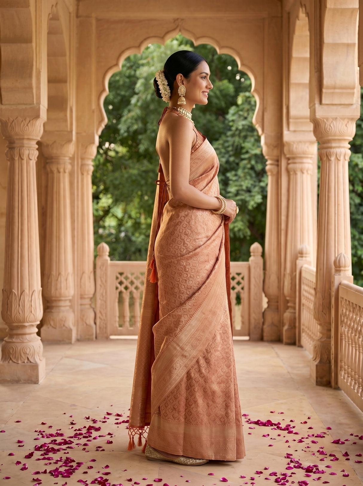 MIMOSA Saree Saree — pose 3 styling detail