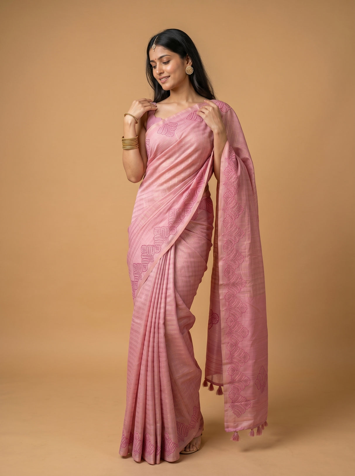 MIMOSA Gajari Saree Saree — pose 5 styling detail