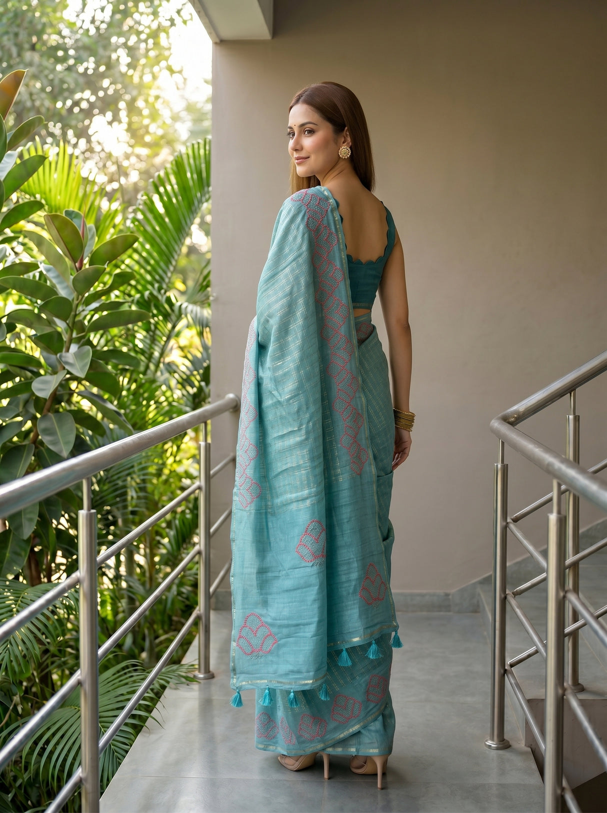 MIMOSA Sapphire Saree Saree — pose 7 styling detail