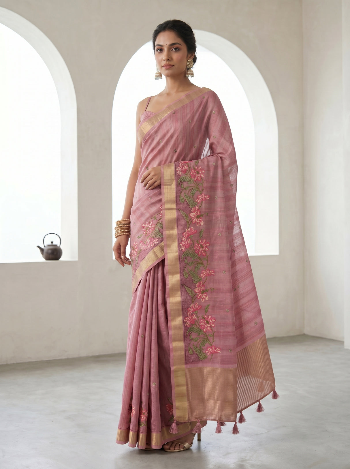 MIMOSA Saree Saree — pose 5 styling detail