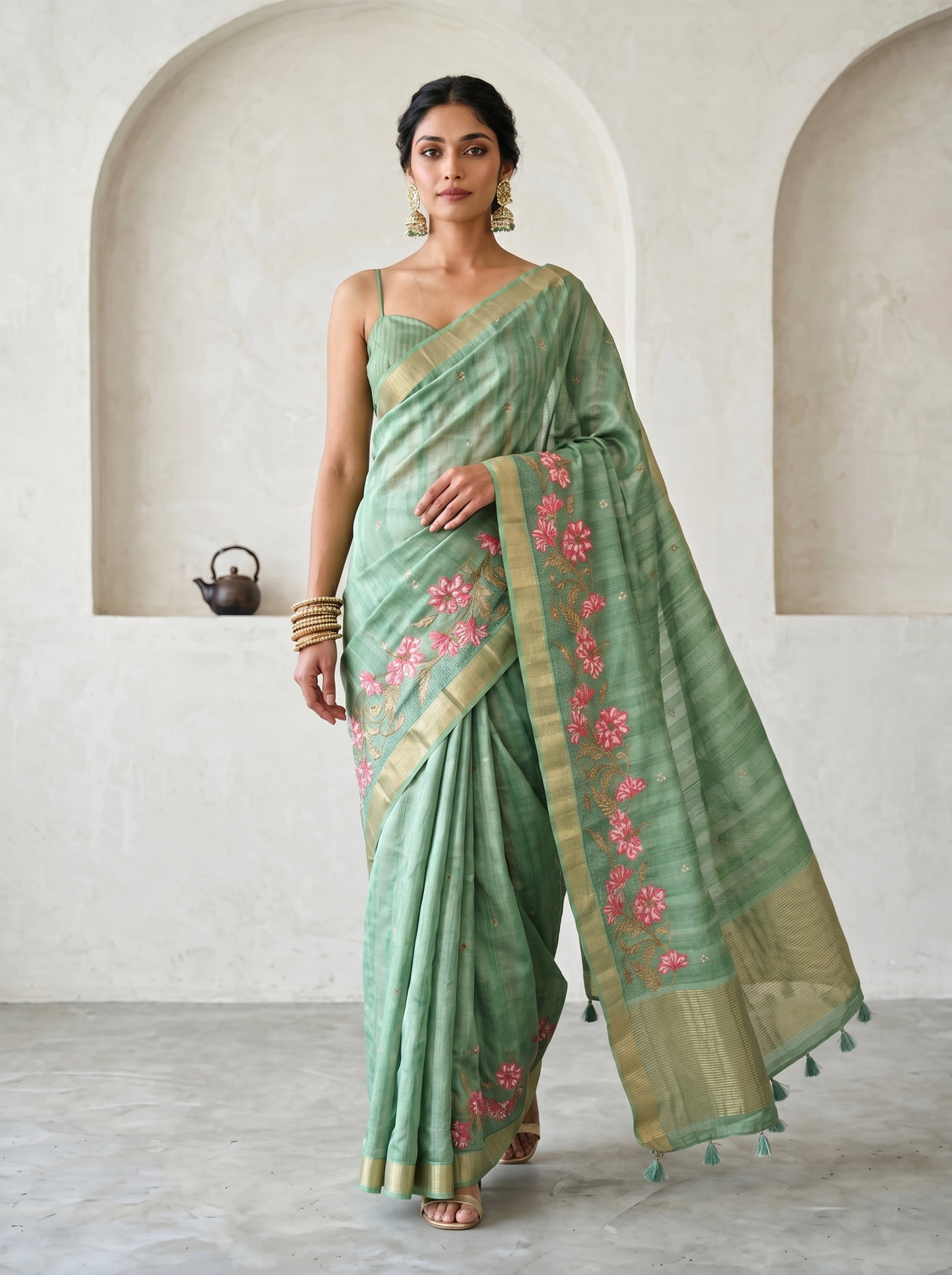 MIMOSA Saree Saree — pose 6 styling detail