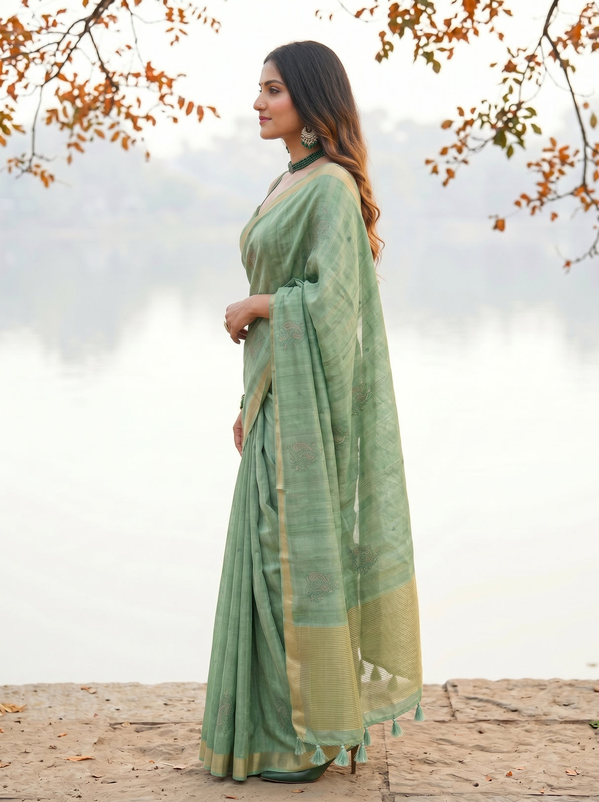 MIMOSA Saree Saree — pose 3 styling detail