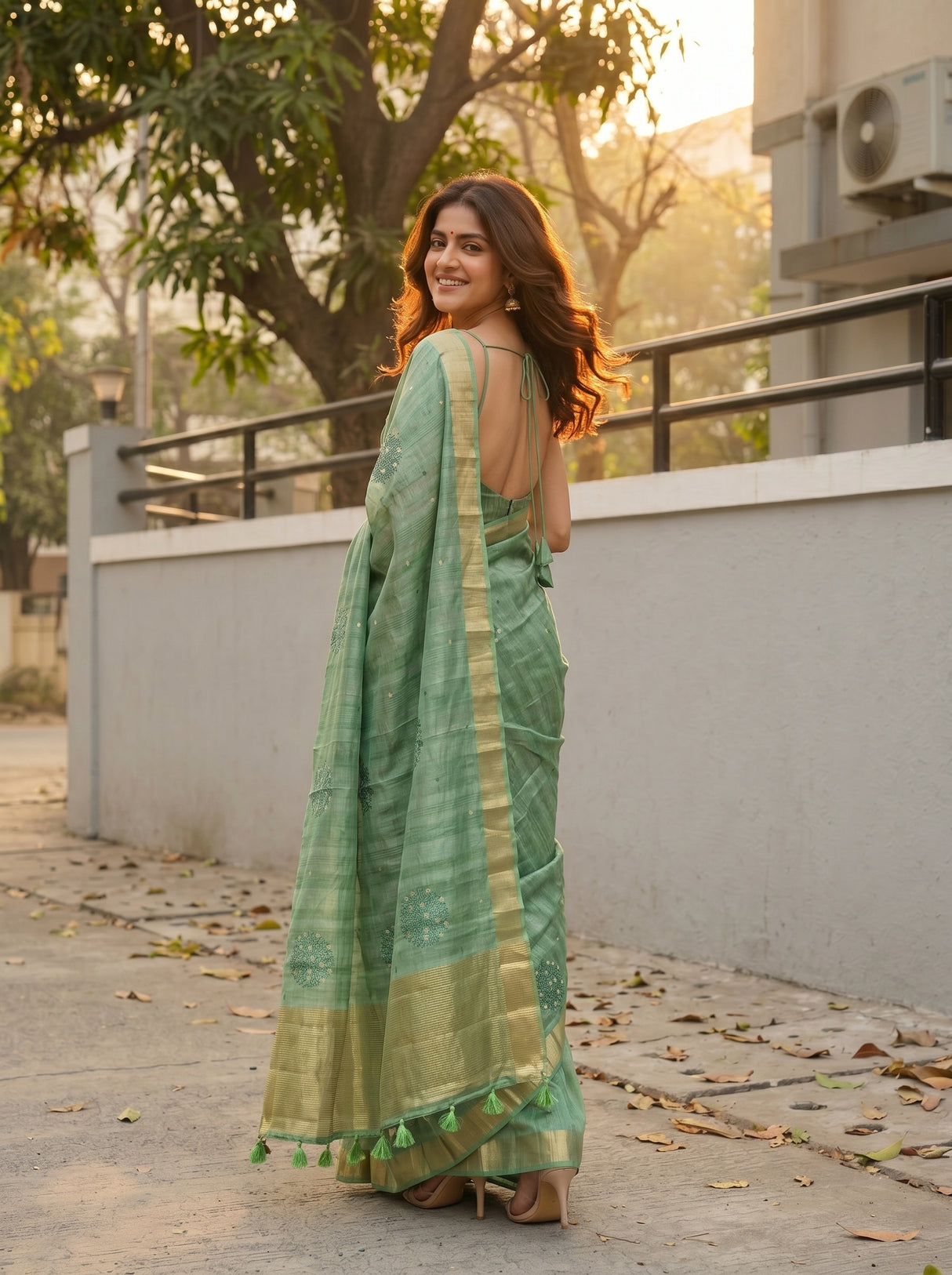 MIMOSA Saree Saree — pose 7 styling detail