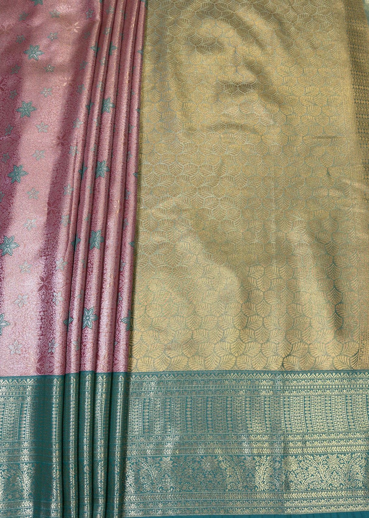 MIMOSA Gajari Kanjivaram Art Silk Saree β pallu and zari work detail