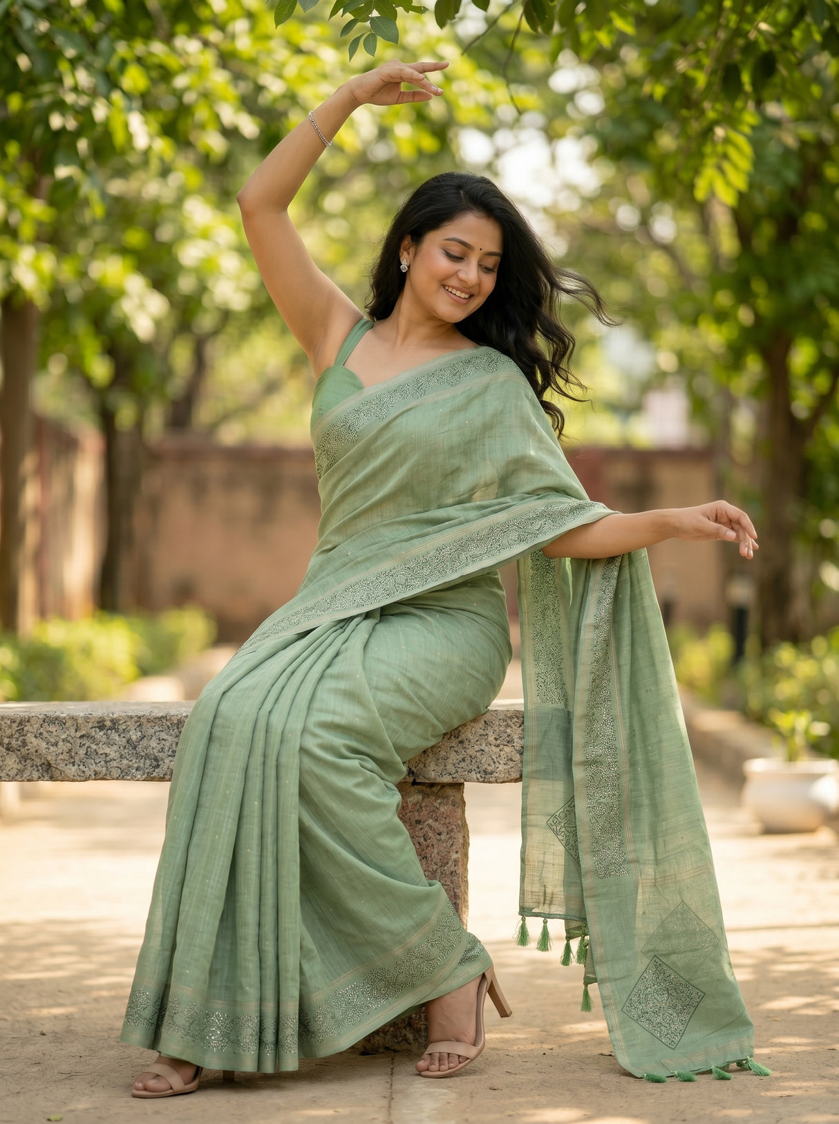 MIMOSA Saree Saree — pose 5 styling detail