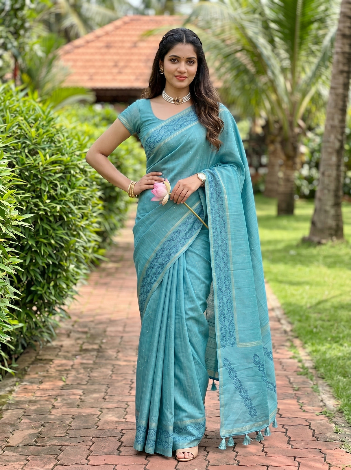 MIMOSA Saree Saree — pose 4 styling detail