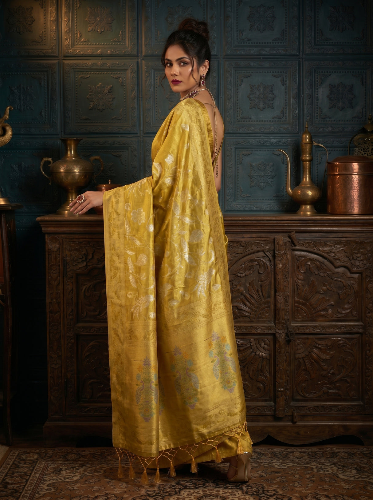 MIMOSA Saree Saree — pose 9 styling detail