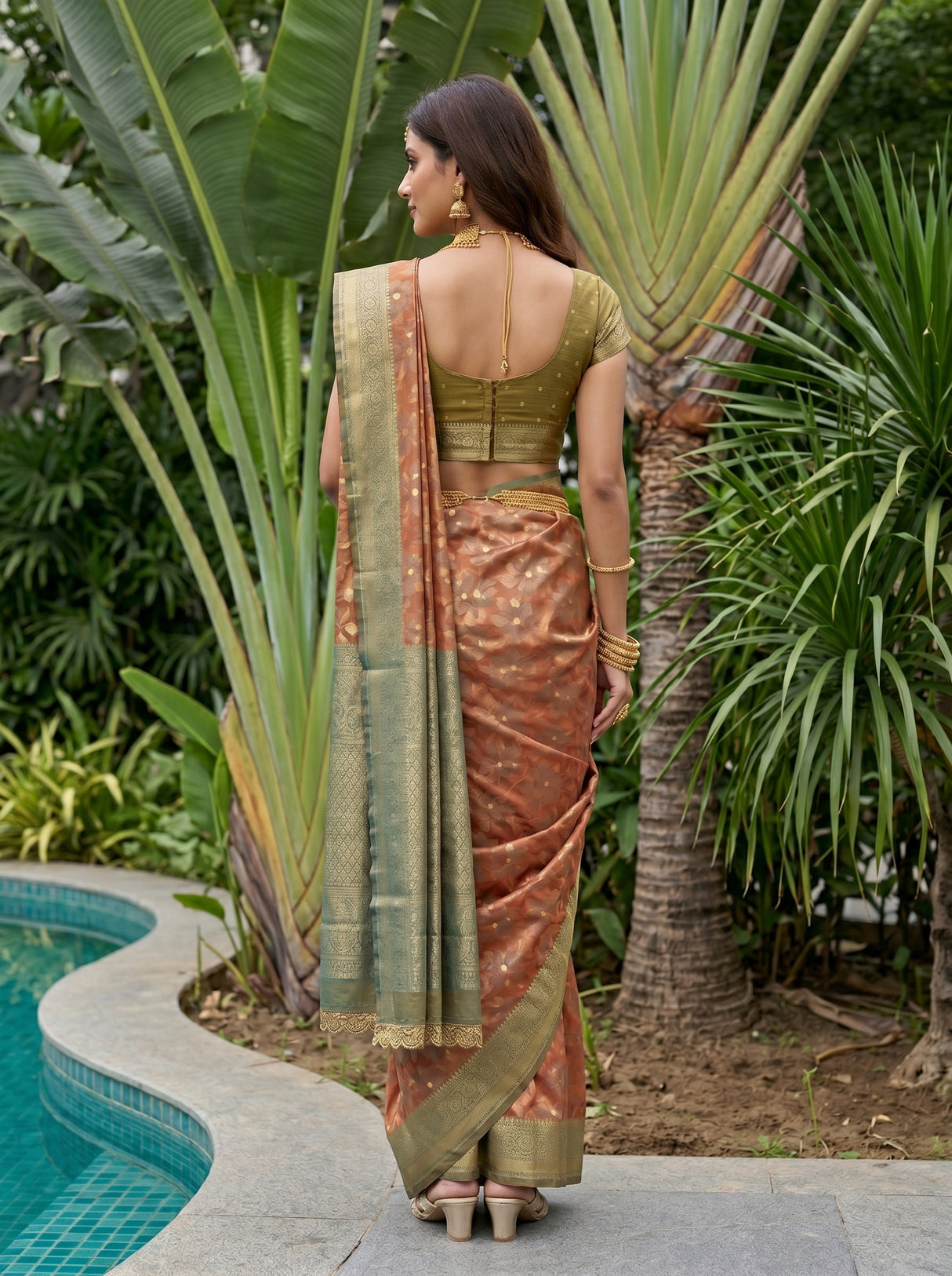 MIMOSA Saree Saree — pose 2 styling detail