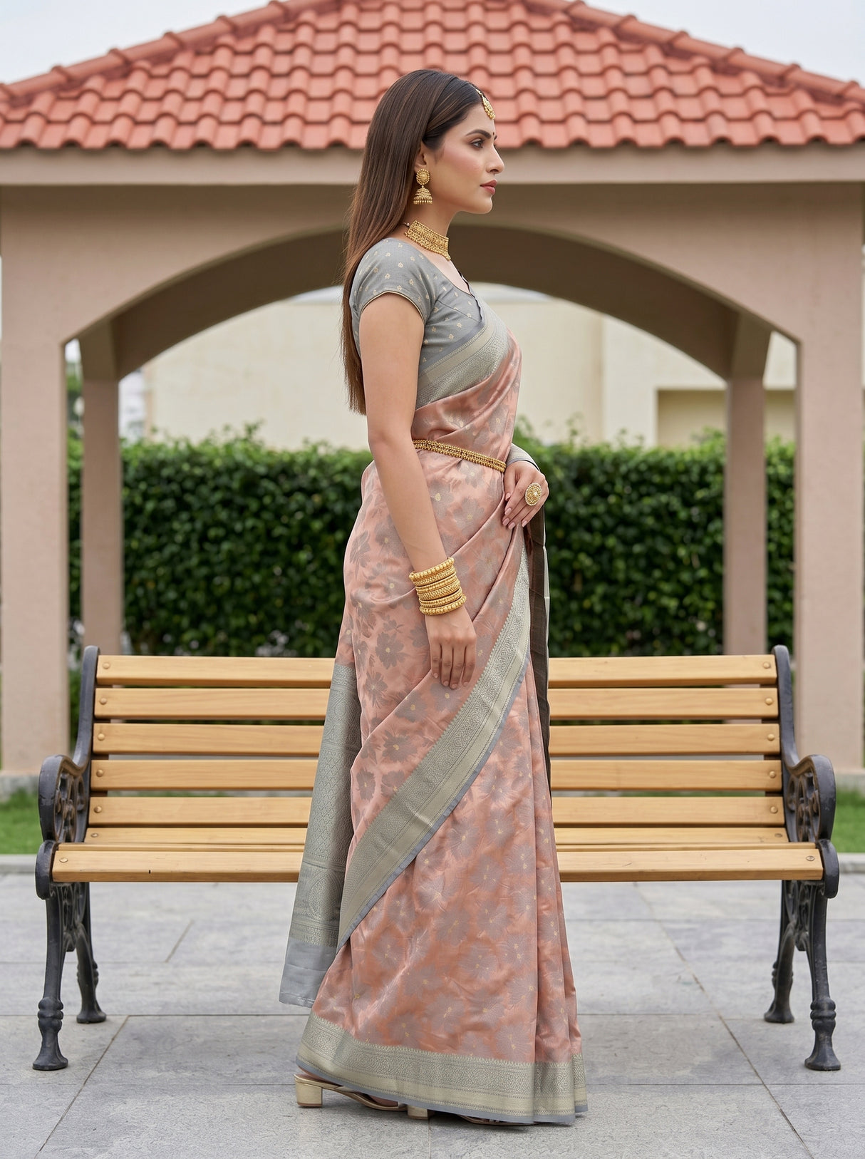 MIMOSA Saree Saree — pose 3 styling detail