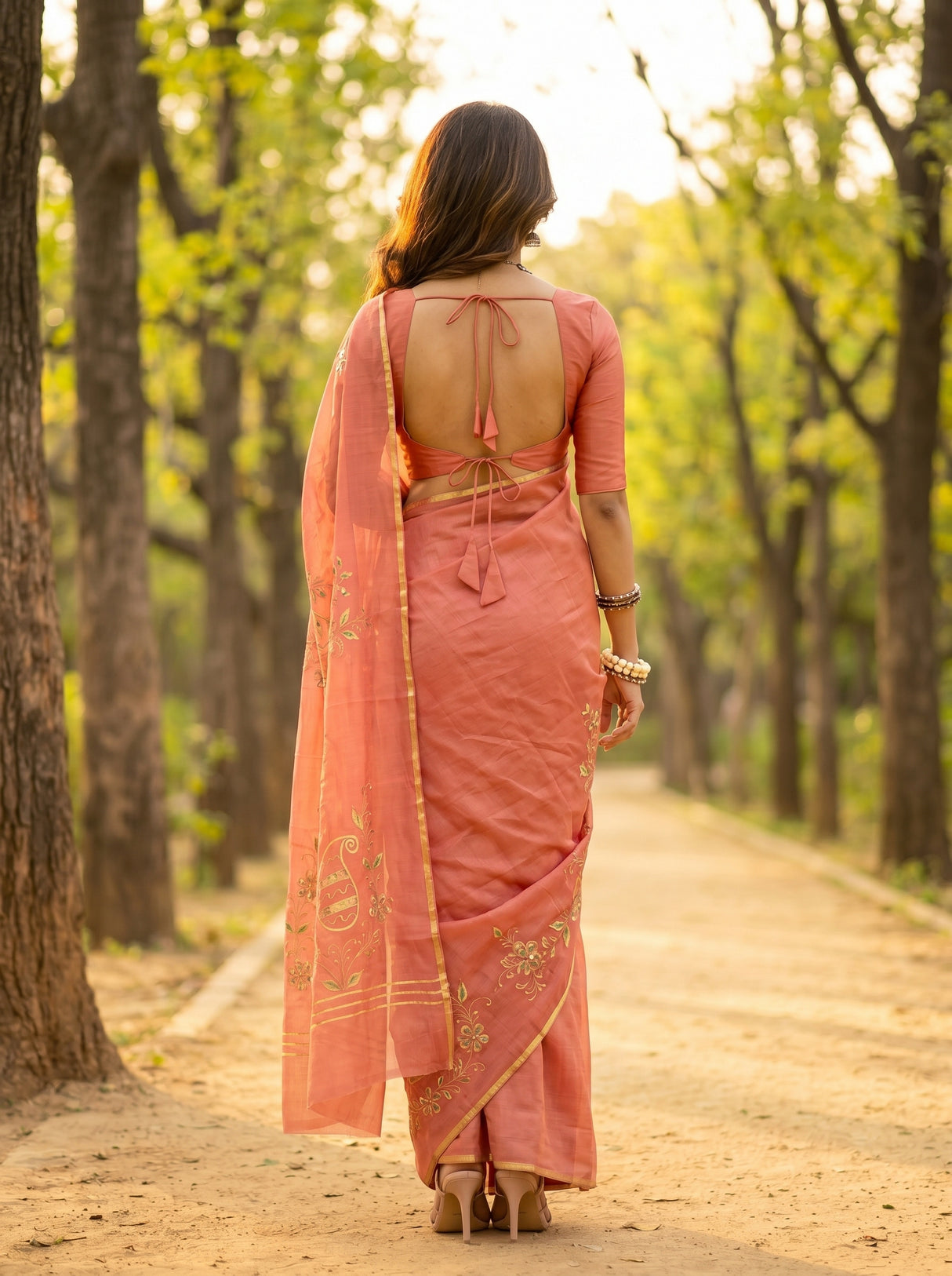 MIMOSA Saree Saree — pose 2 styling detail
