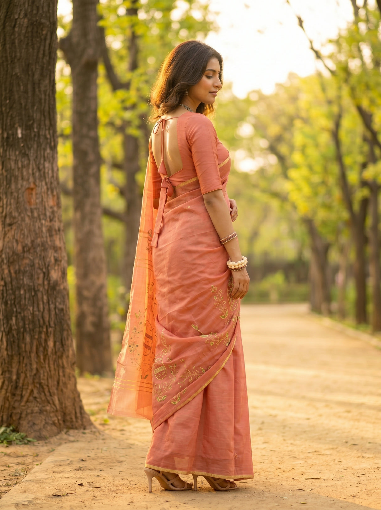 MIMOSA Saree Saree — pose 3 styling detail
