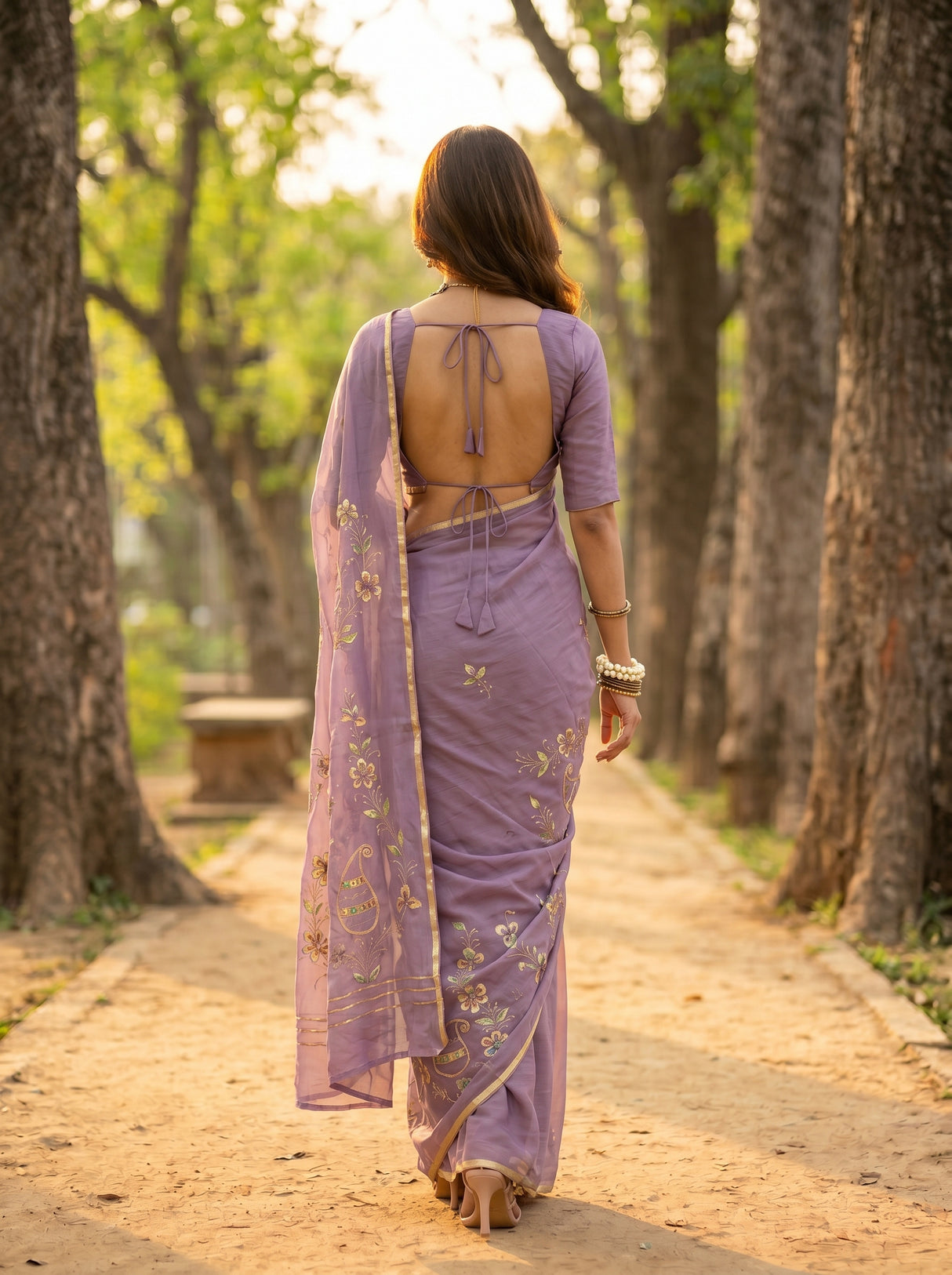 MIMOSA Saree Saree — pose 2 styling detail