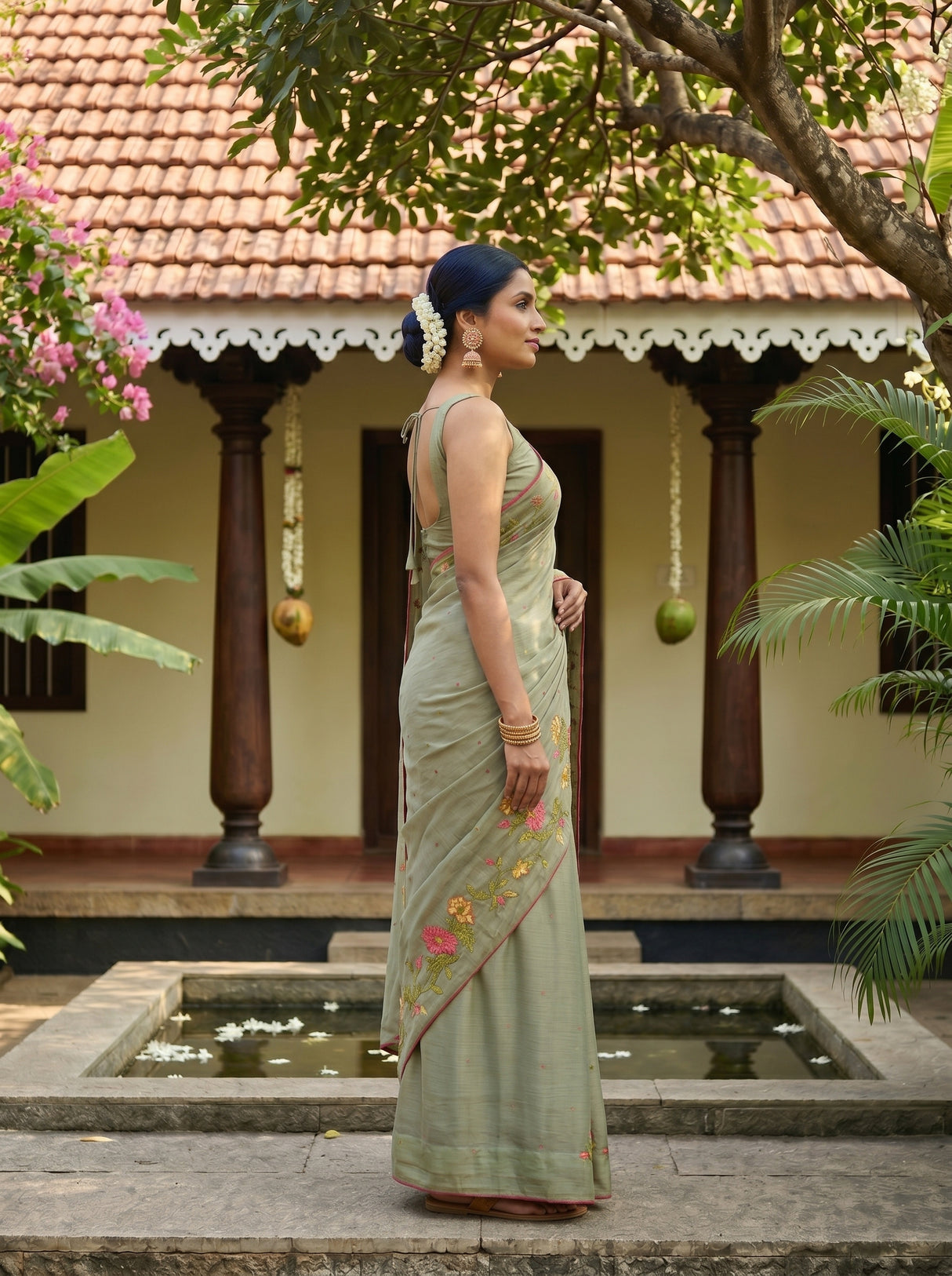 MIMOSA Saree Saree — pose 3 styling detail