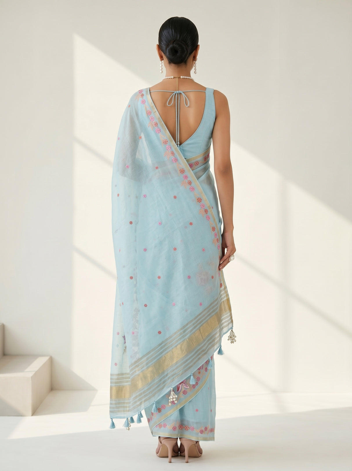 MIMOSA Ananda Saree Saree — pose 2 styling detail