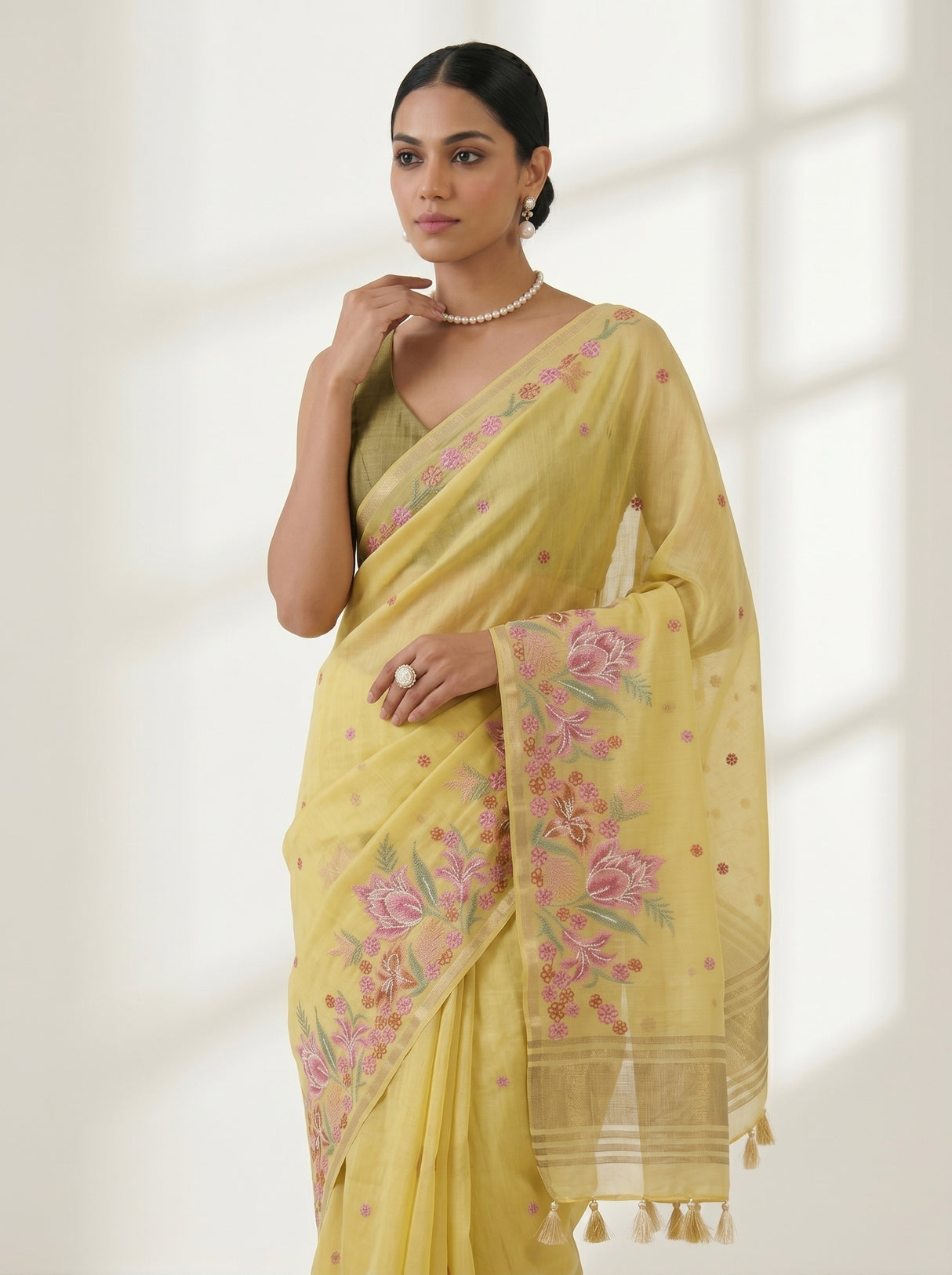 MIMOSA Yellow Saree Saree — pose 10 styling detail
