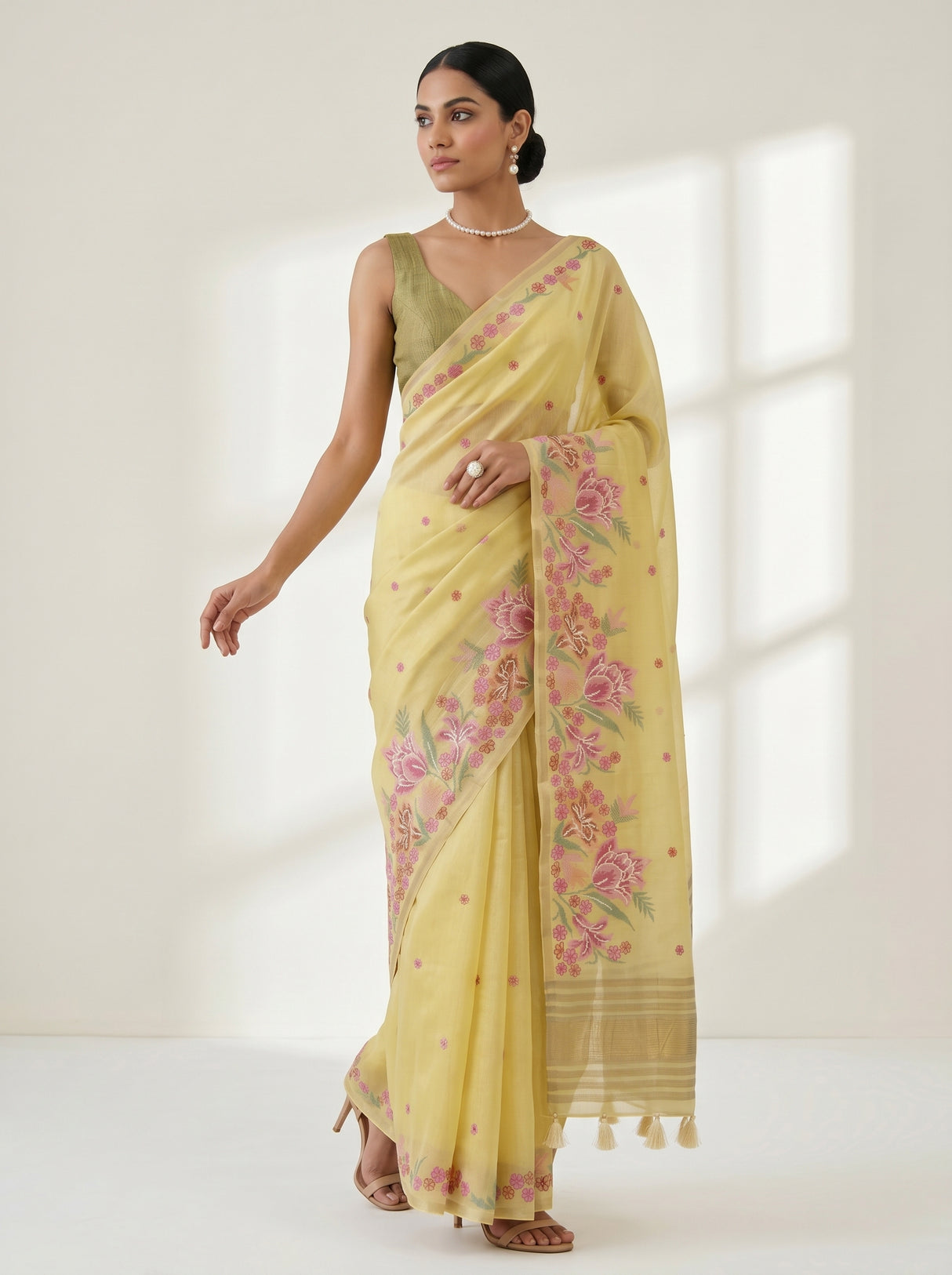 MIMOSA Yellow Saree Saree — pose 9 styling detail