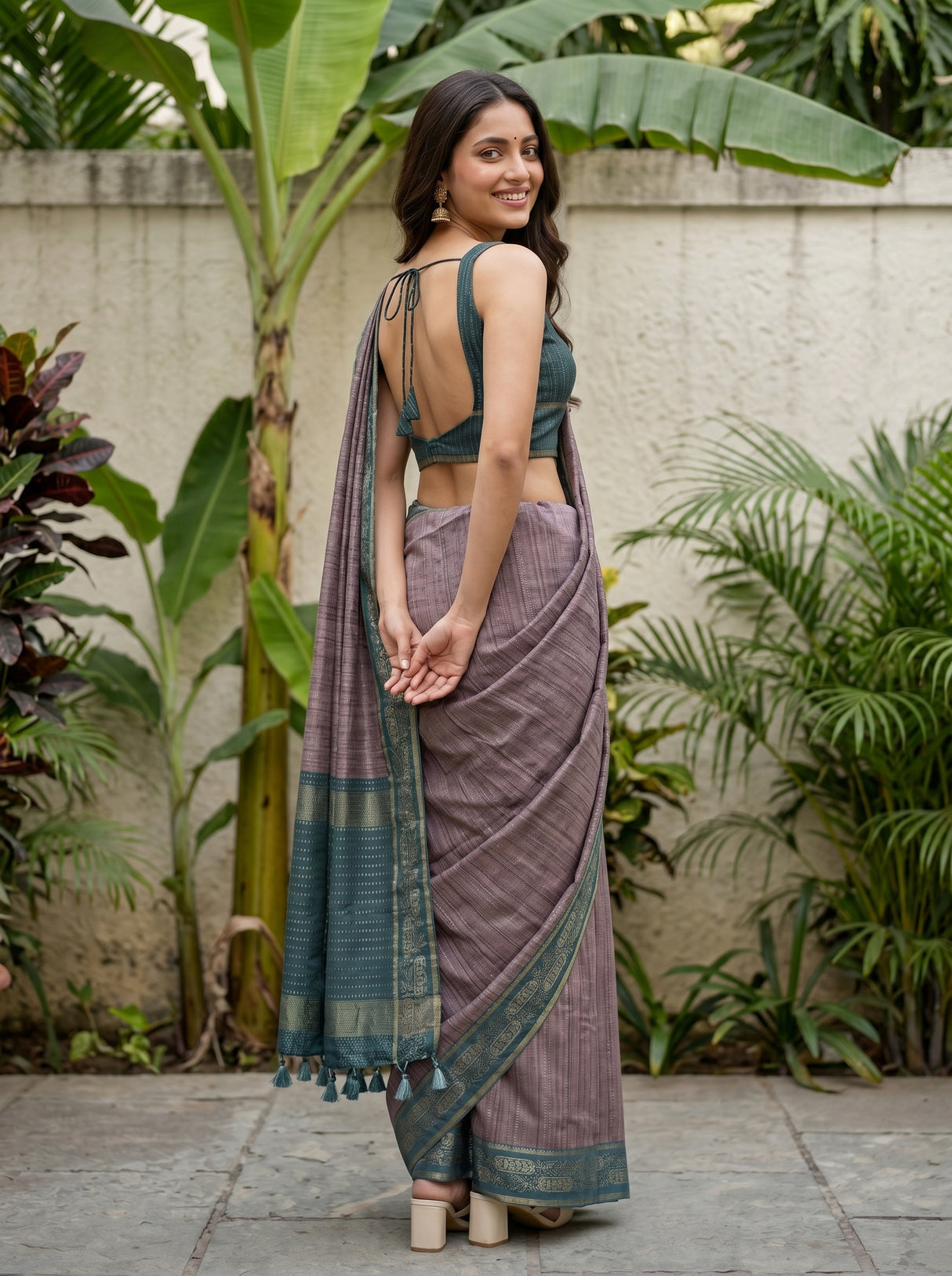 MIMOSA Saree Saree — pose 7 styling detail