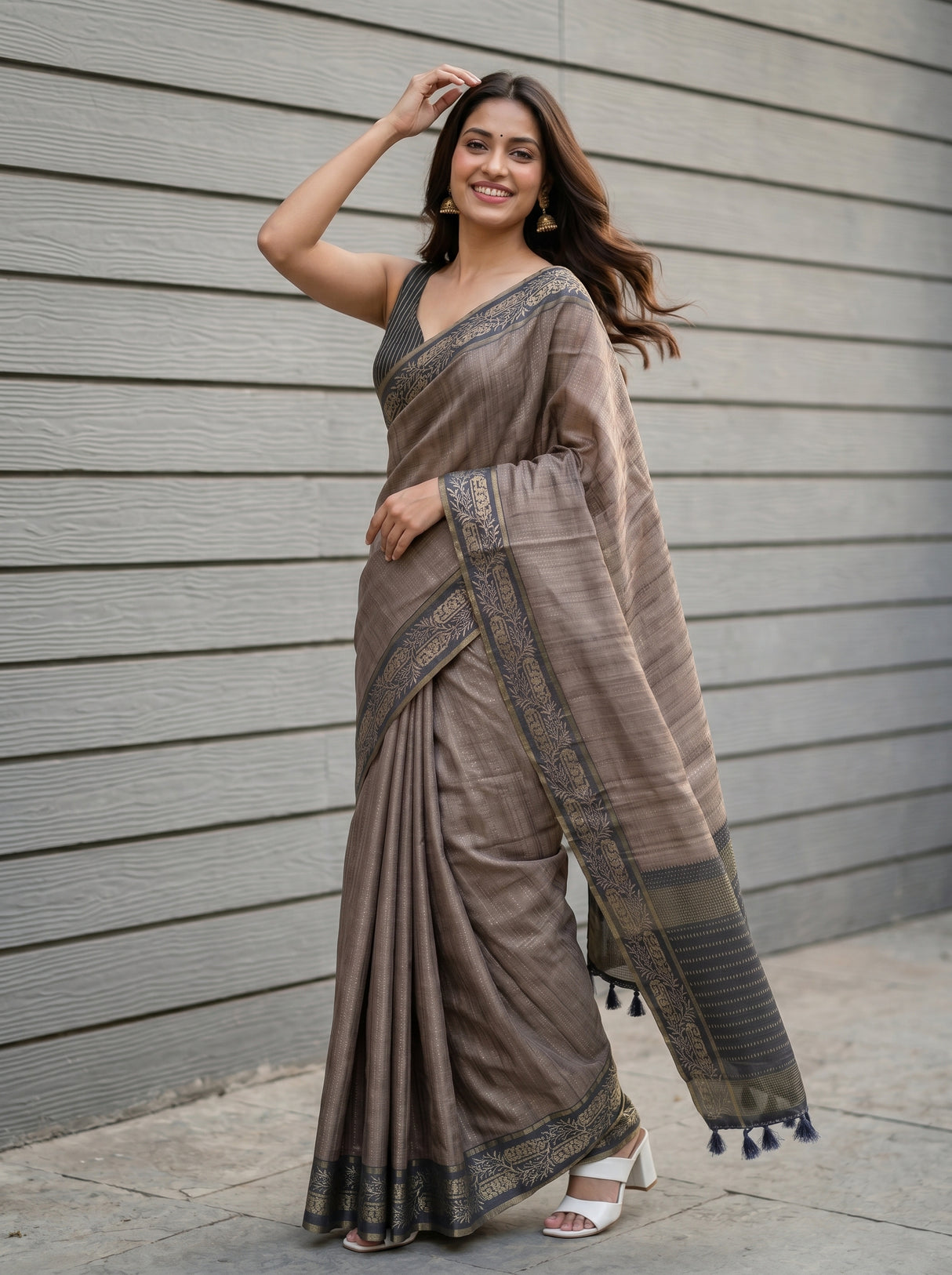 MIMOSA Saree Saree — pose 9 styling detail