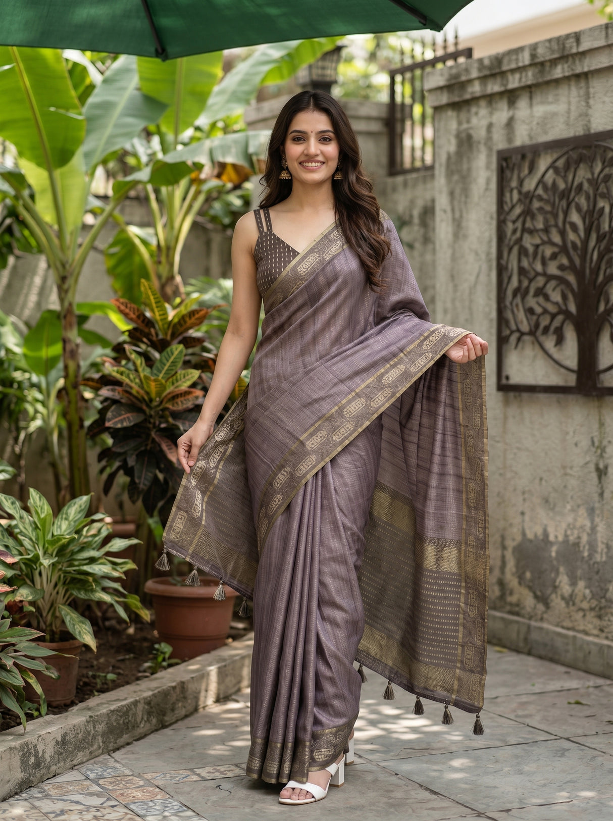 MIMOSA Saree Saree — pose 5 styling detail