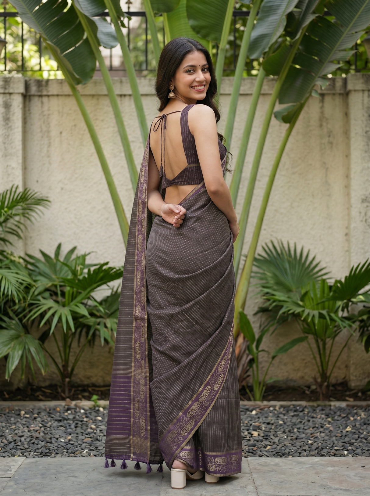 MIMOSA Saree Saree — pose 7 styling detail