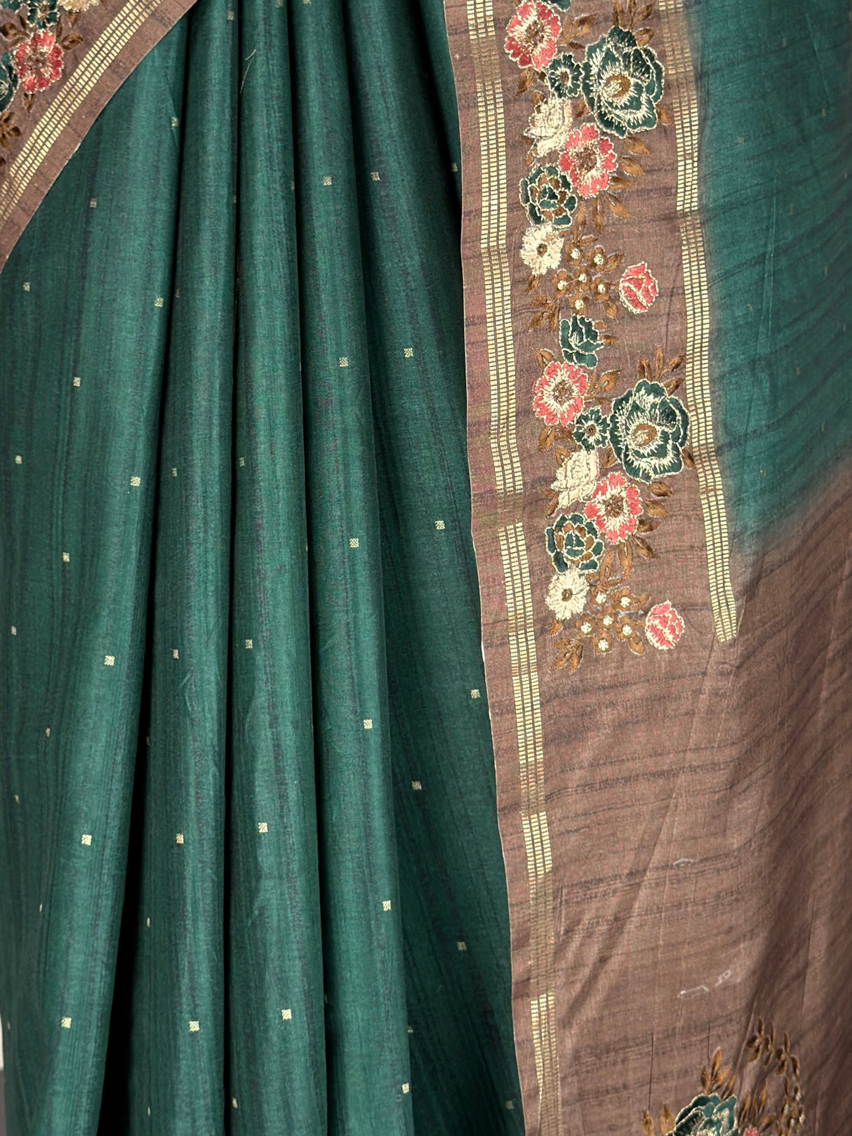 MIMOSA Saree Saree — fleets shot full lifestyle